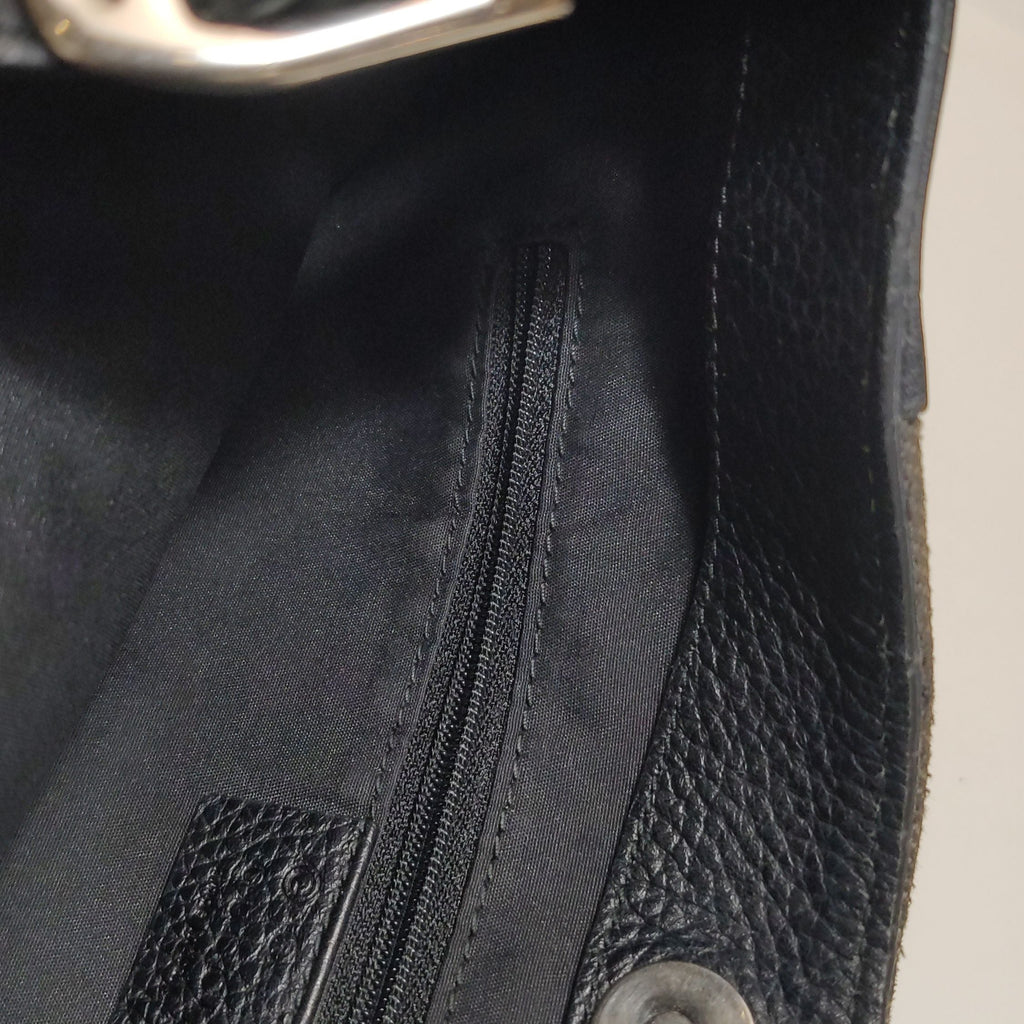 Gucci GG Canvas Shoulder Bag 250313781102677