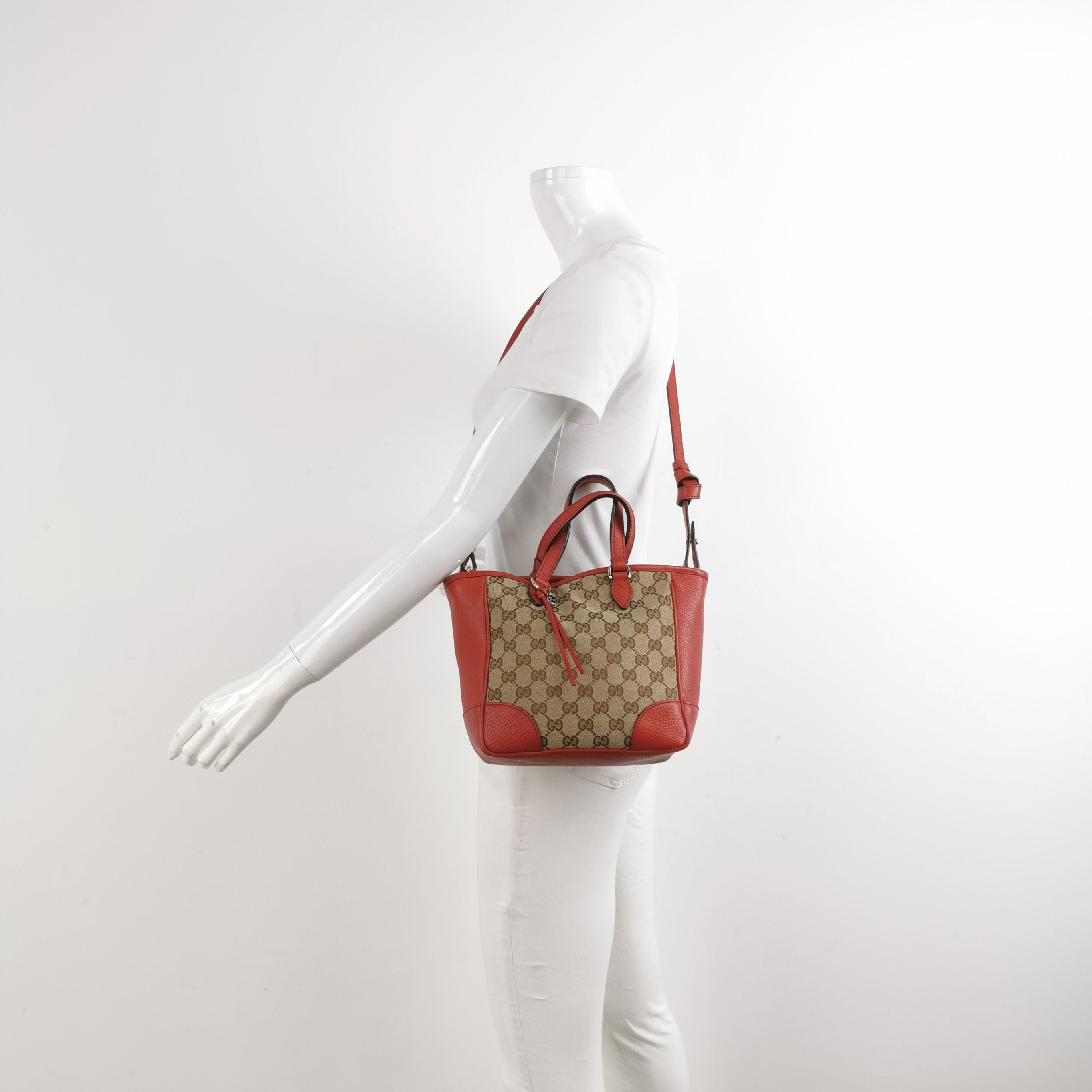 Gucci Bree Leather Canvas Interlocking G Tassel Crossbody Shoulder Bag 250310781098529