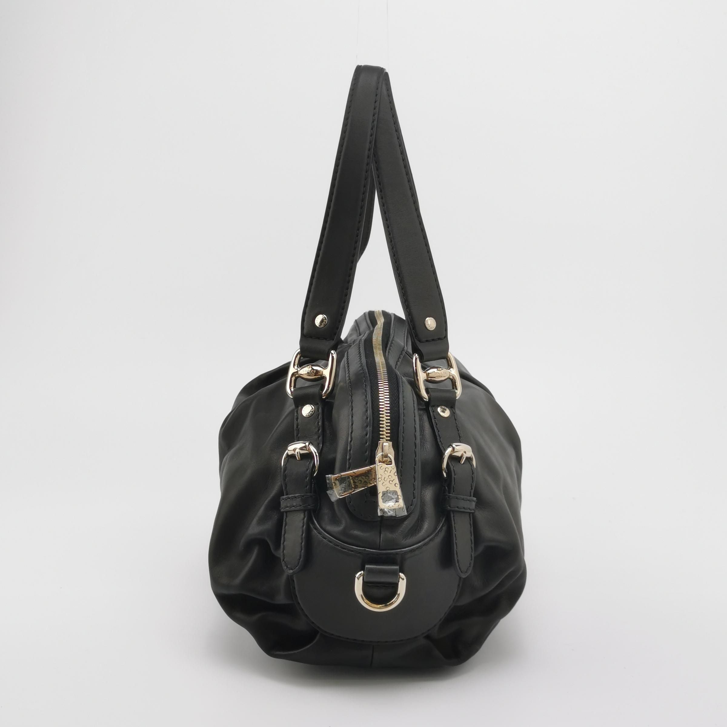 Gucci Leather Solid Letter Logo Shoulder Bag 250310781098718