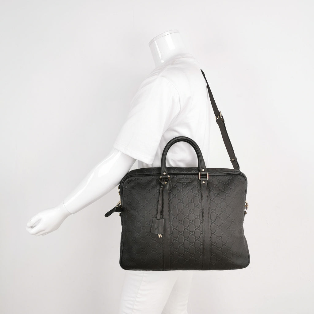 Gucci GG Embossed Leather Shoulder Bag 250312781101355