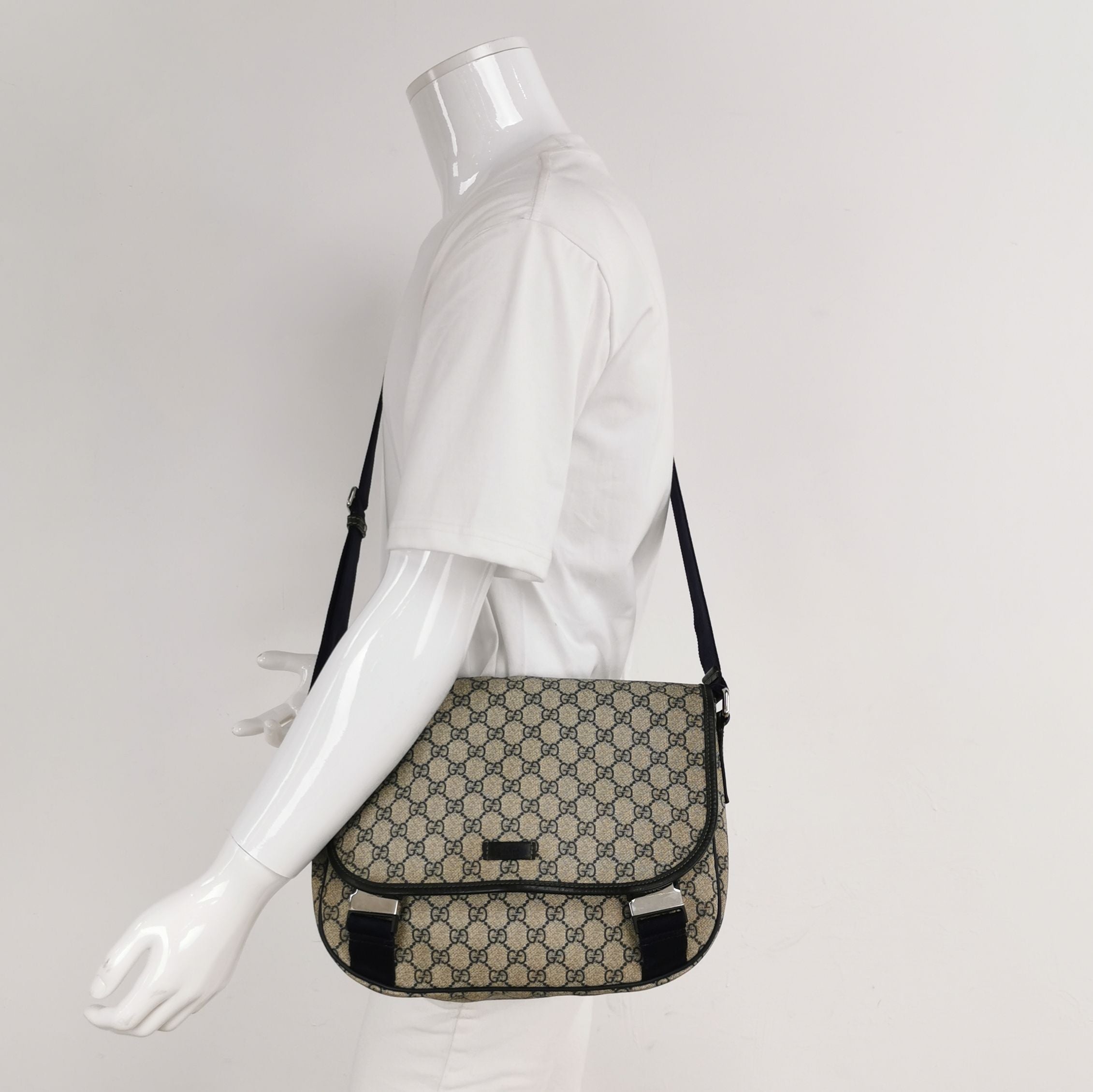 Gucci GG Monogram Leather Shoulder Bag 250311781100367