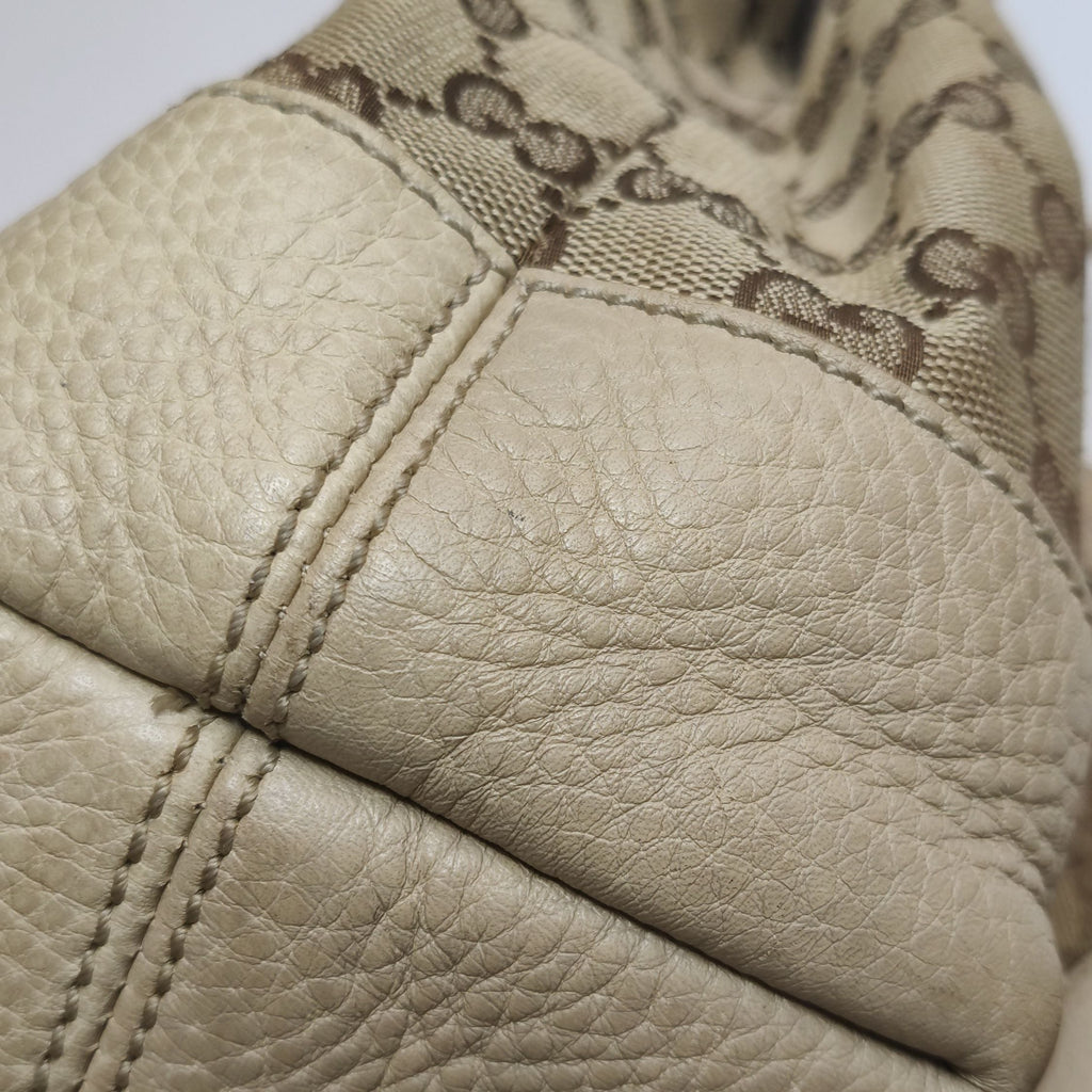 Gucci GG Canvas Shoulder Bag 250308781095921