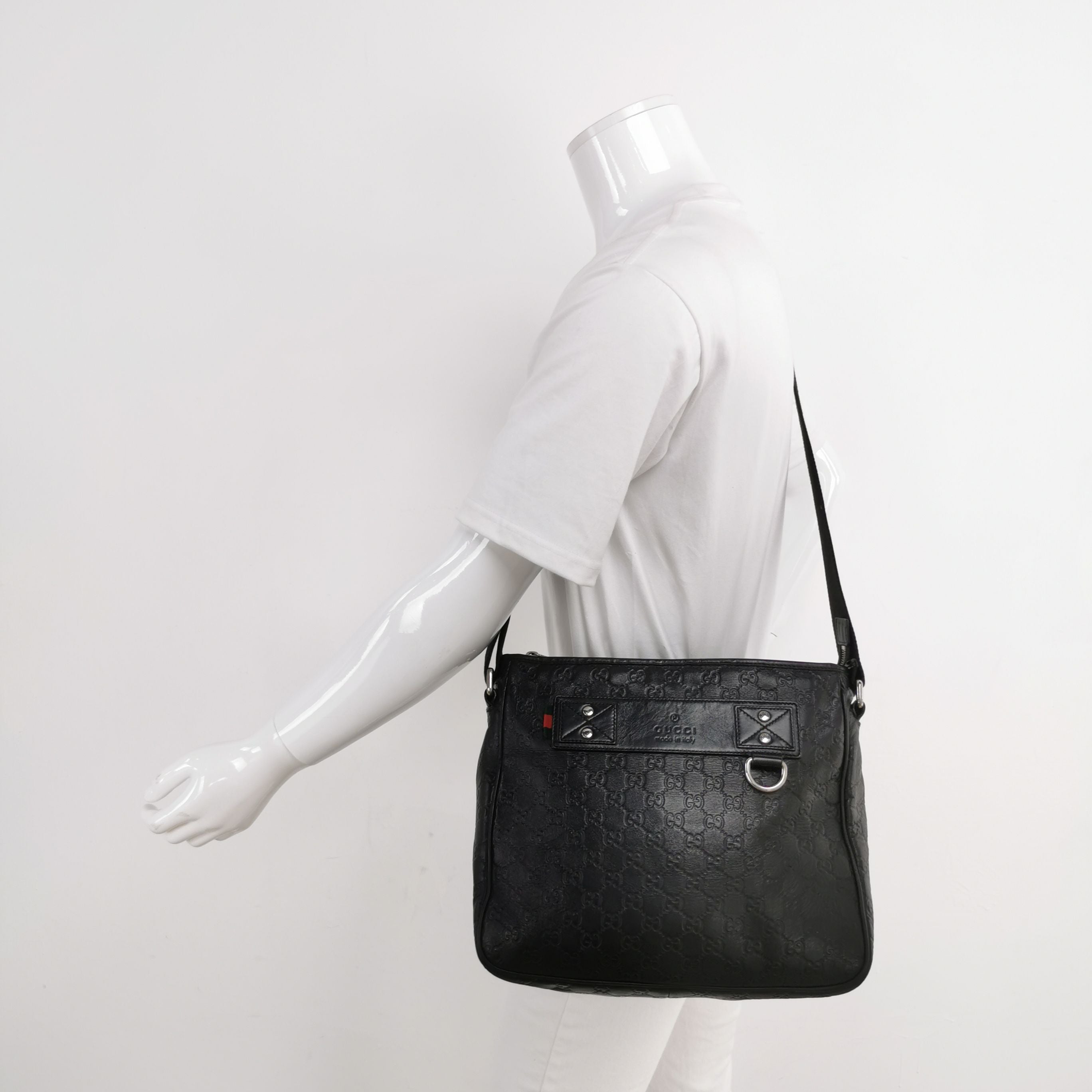Gucci GG Embossed Leather Crossbody Bag 250304781090050