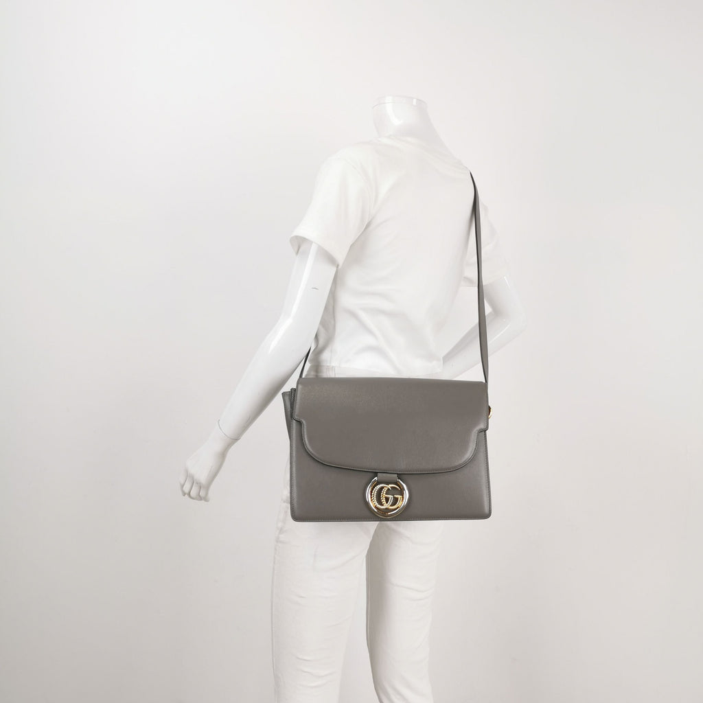 Gucci GG Ring Leather Solid Shoulder Bag 250302781086661