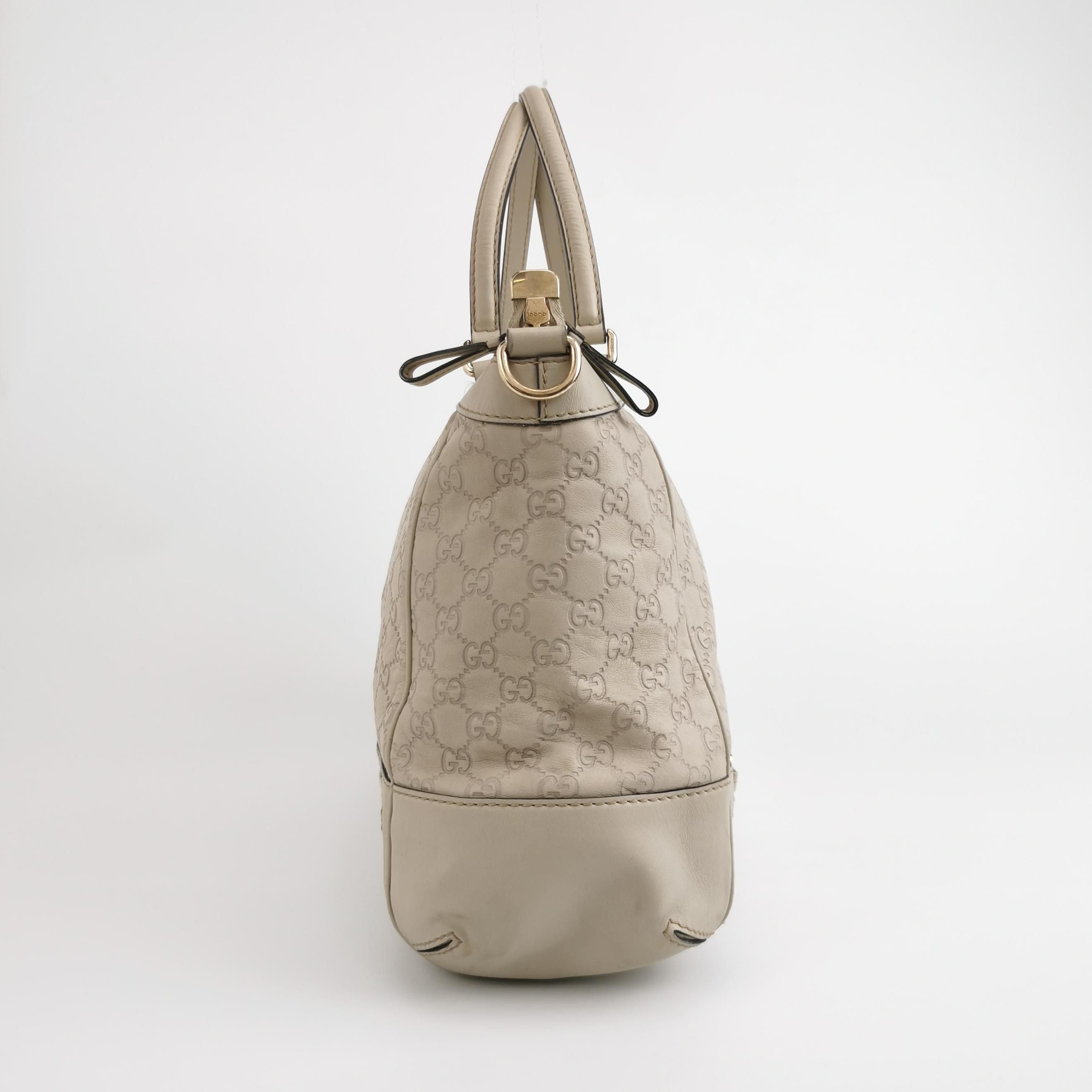 Gucci GG Canvas Shoulder Bag 250227781082312