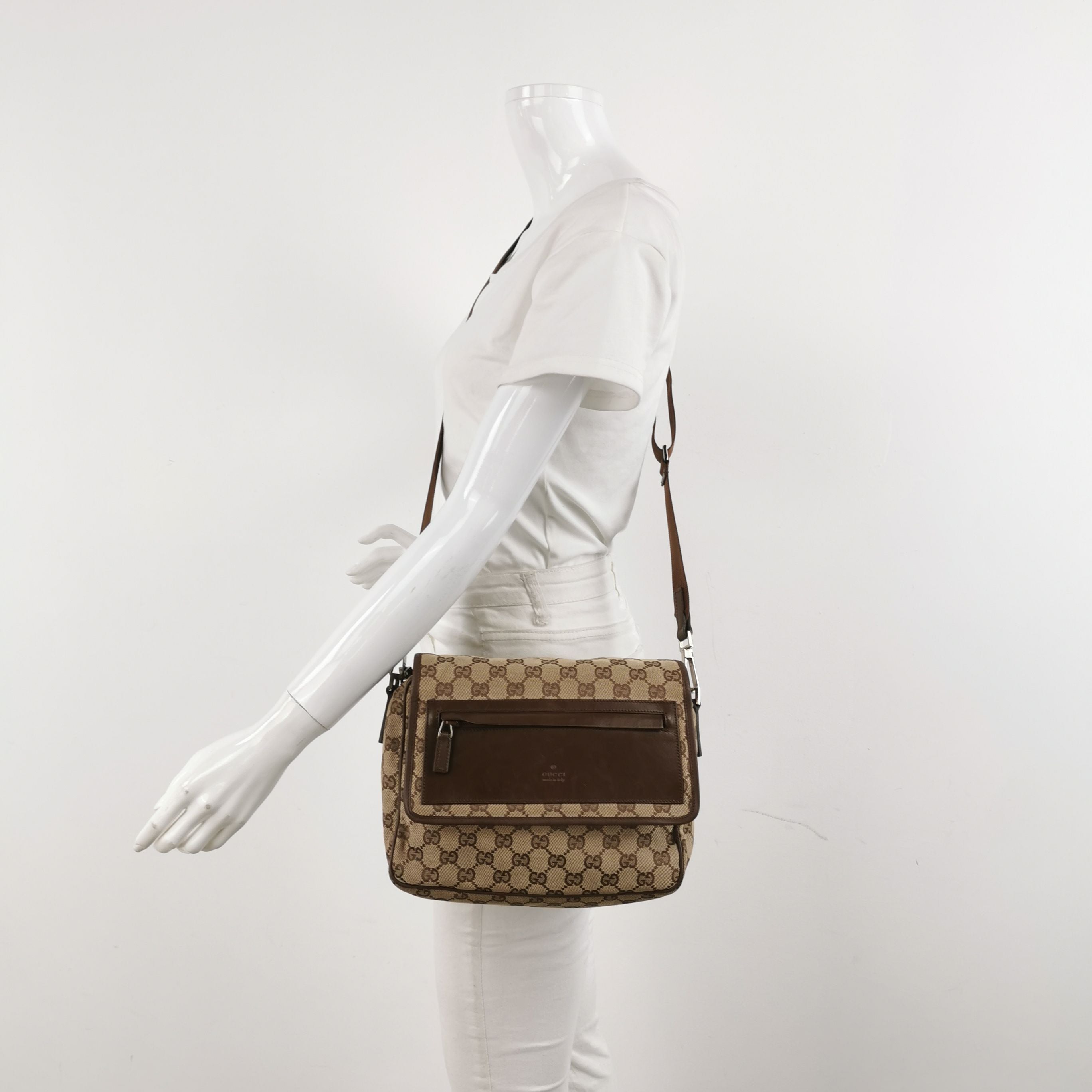 Gucci GG Canvas Shoulder Bag 250220781071887