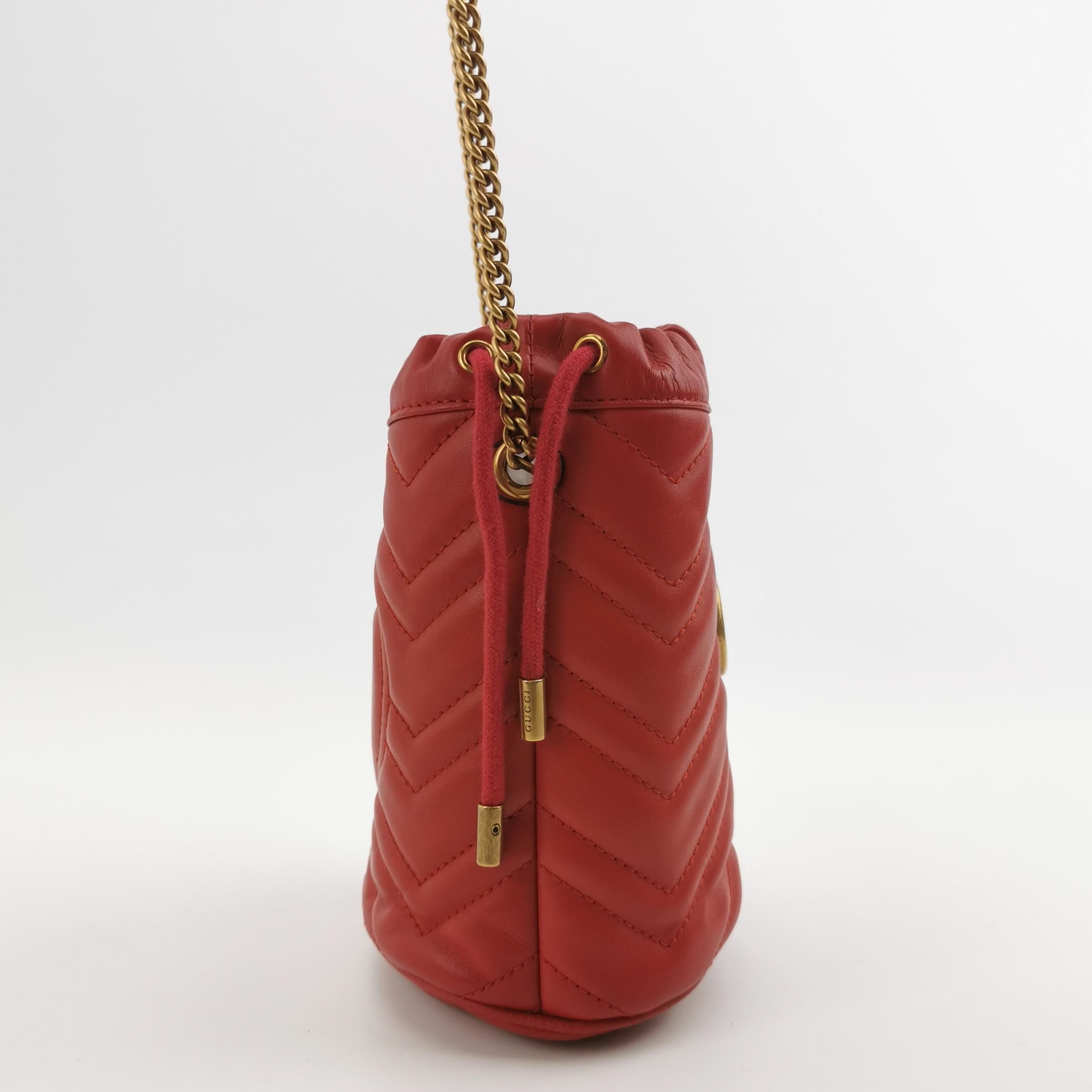 Gucci GG Marmont Mini Leather Solid V-stitch Quilted Double G Bucket Crossbody Bag 250512781189506