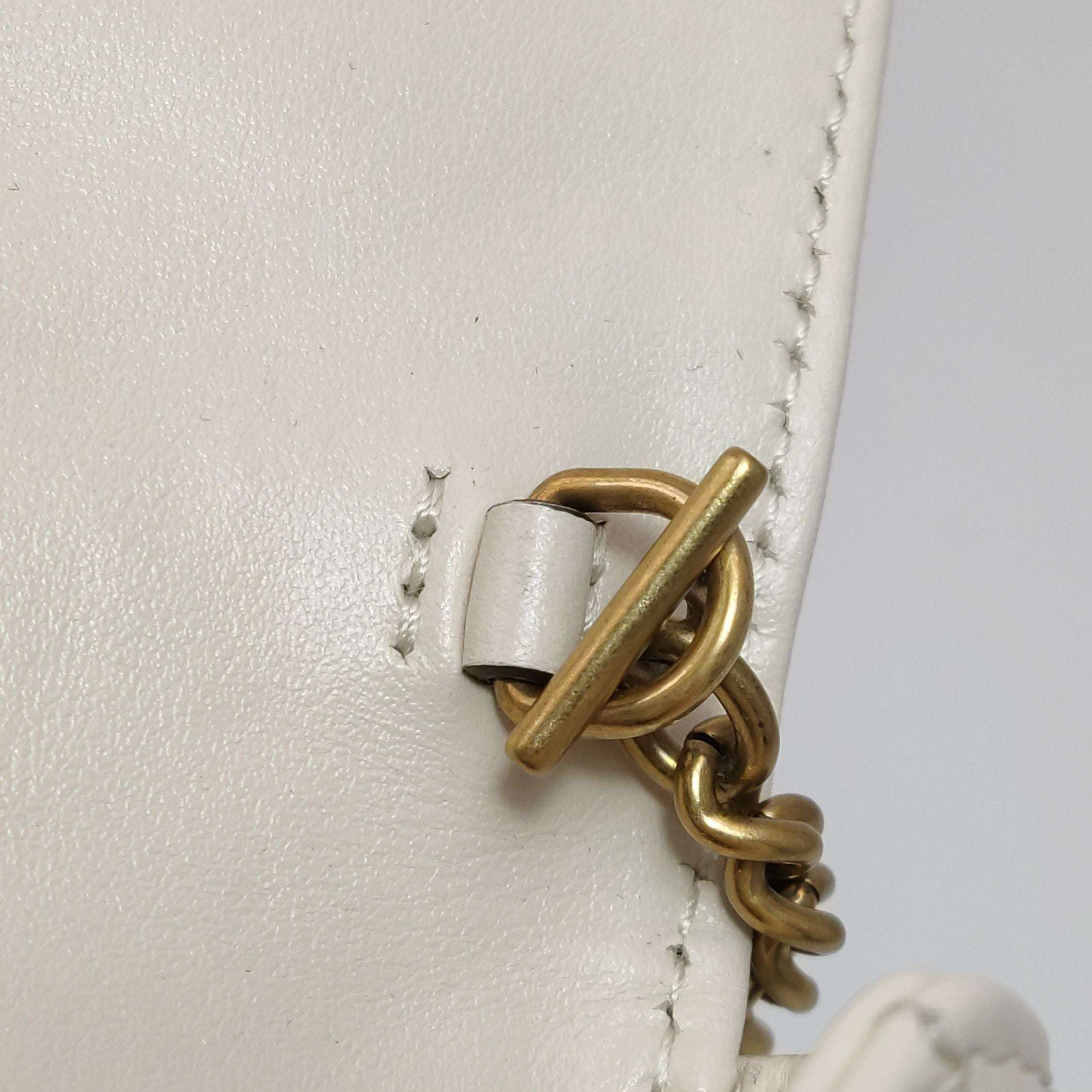Gucci GG Marmont Leather Solid Quilted Double G Logo Crossbody Bag 250502781175055