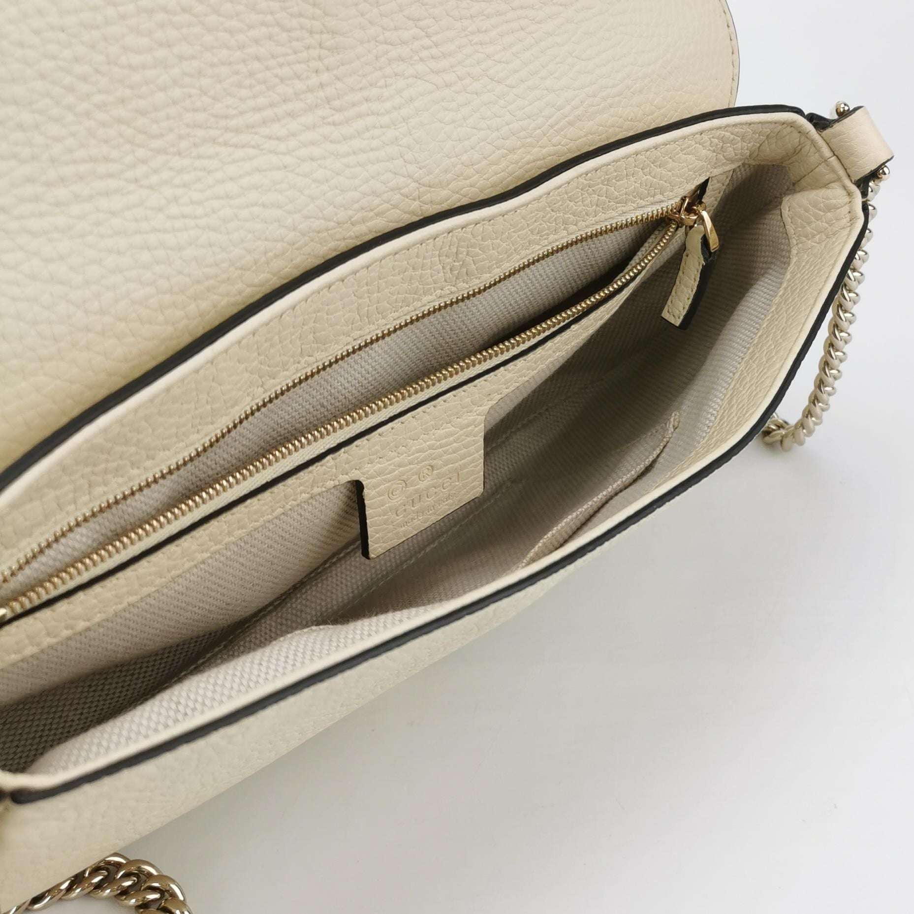 Gucci Soho Leather Solid Color Embossed GG Flap Crossbody Bag 250521781201415