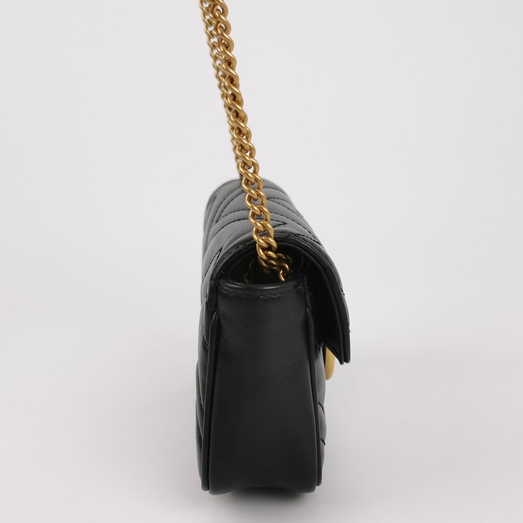 Gucci GG Marmont Mini Leather V-stitched GG Logo Flap Crossbody Bag 250522781203786