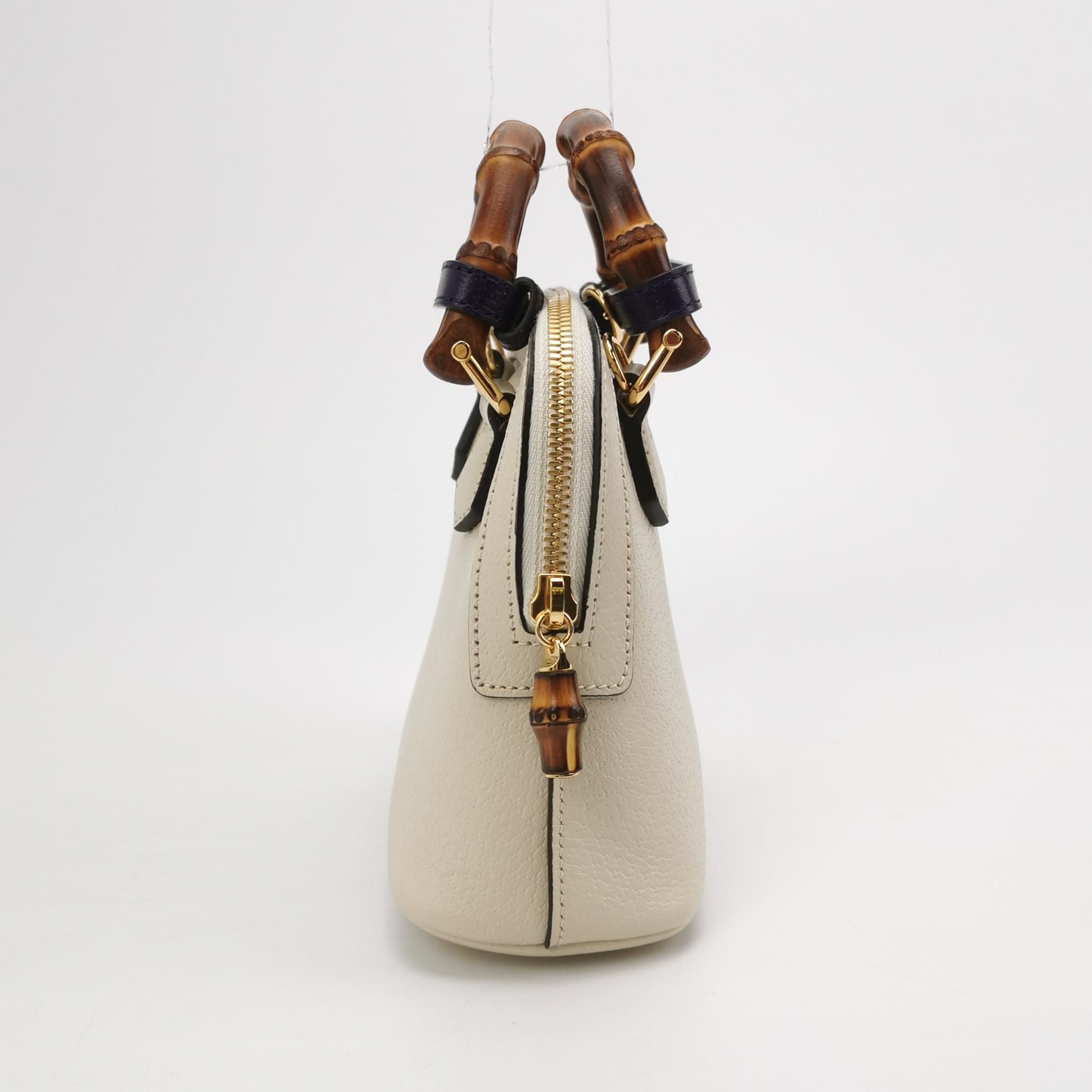 Gucci Diana Mini Leather Crossbody Bag with Bamboo Handle 250512781190012