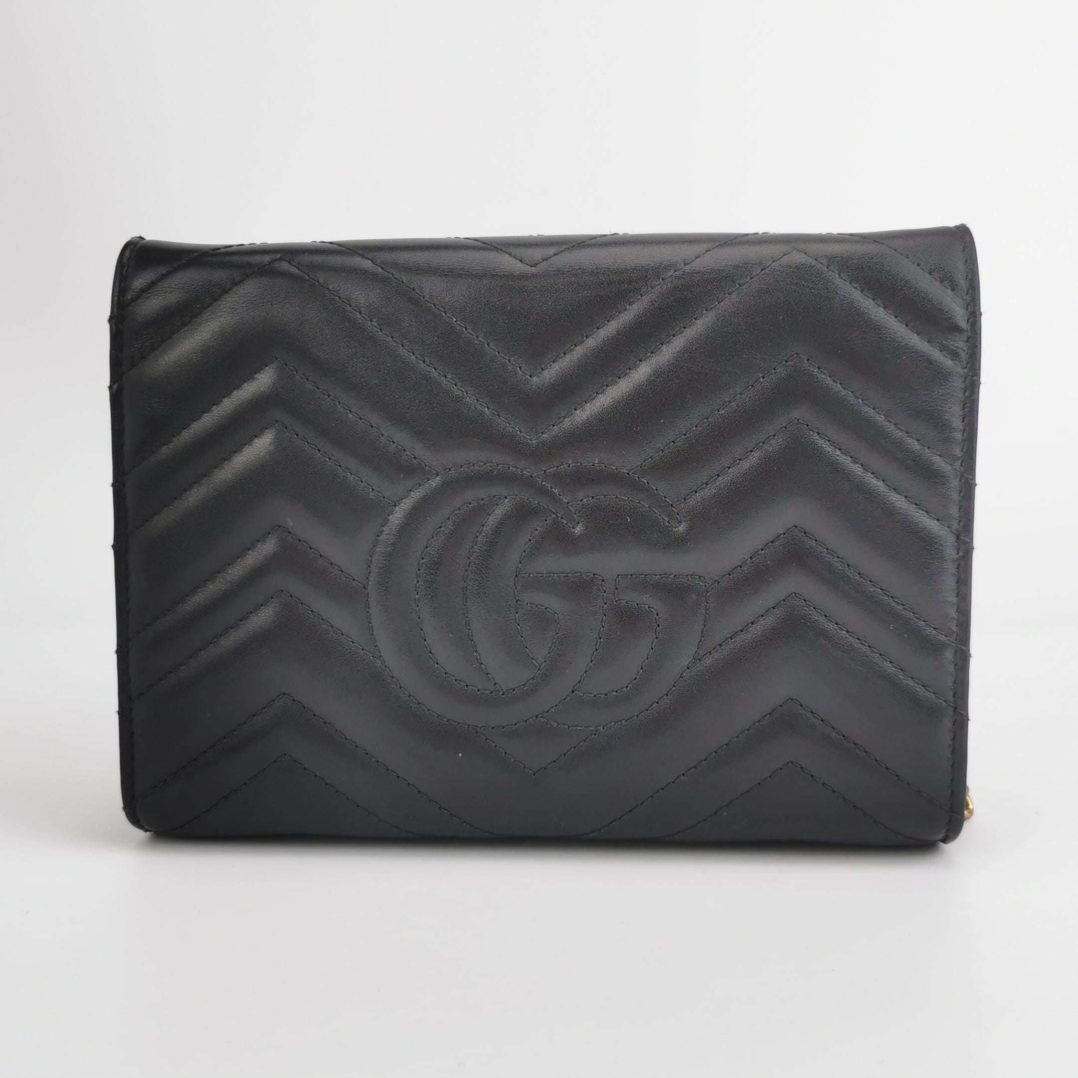Gucci GG Marmont Mini Leather Solid GG Logo Crossbody Bag 250328781124485