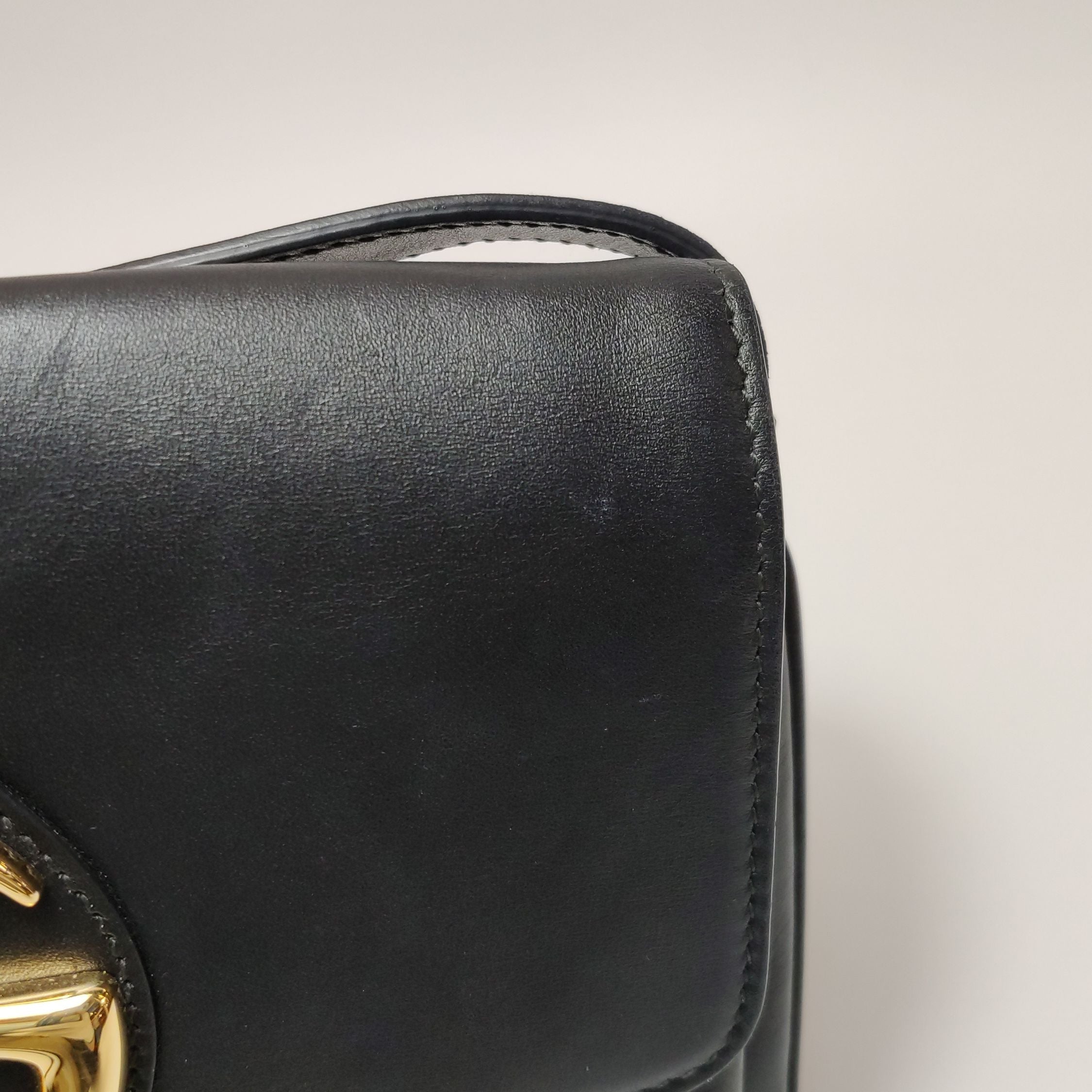 Gucci Arli Small Leather Solid GG Logo Crossbody Bag 250318781110083
