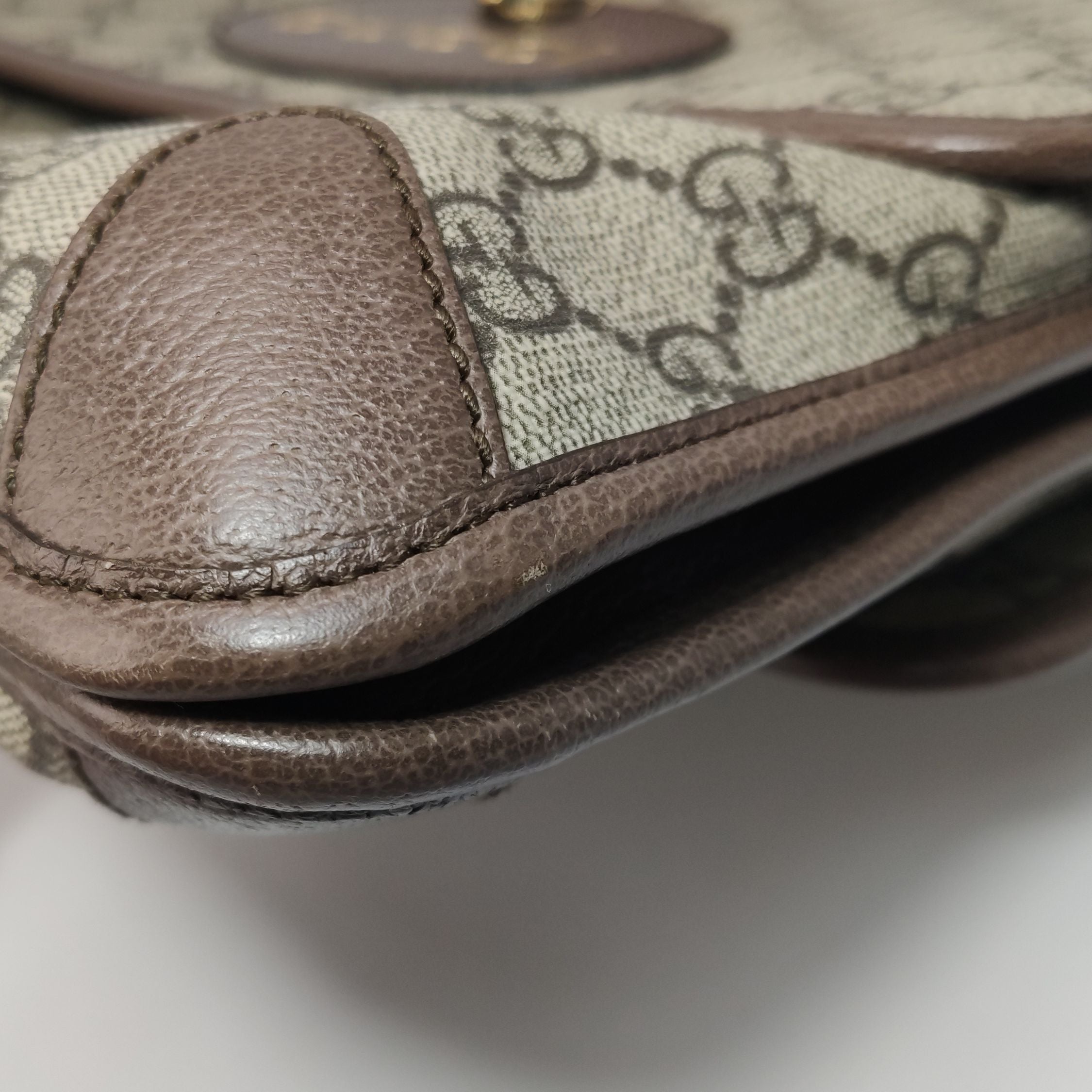 Gucci Neo Vintage Medium GG Monogram Tiger Head Logo Crossbody Bag 250307781094558