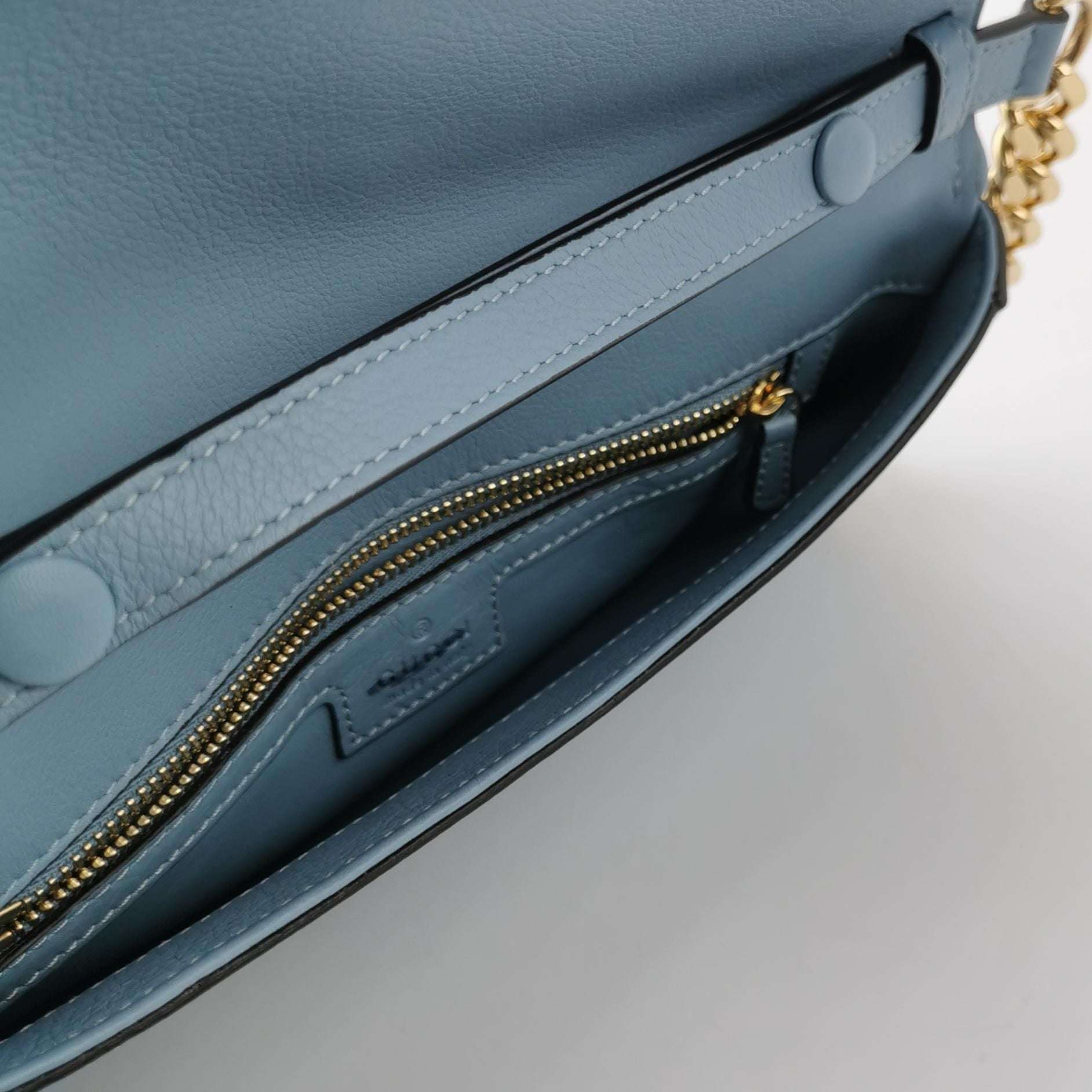 Gucci Blondie Small Leather Solid GG Shoulder Bag Crossbody Bag 250303781089583
