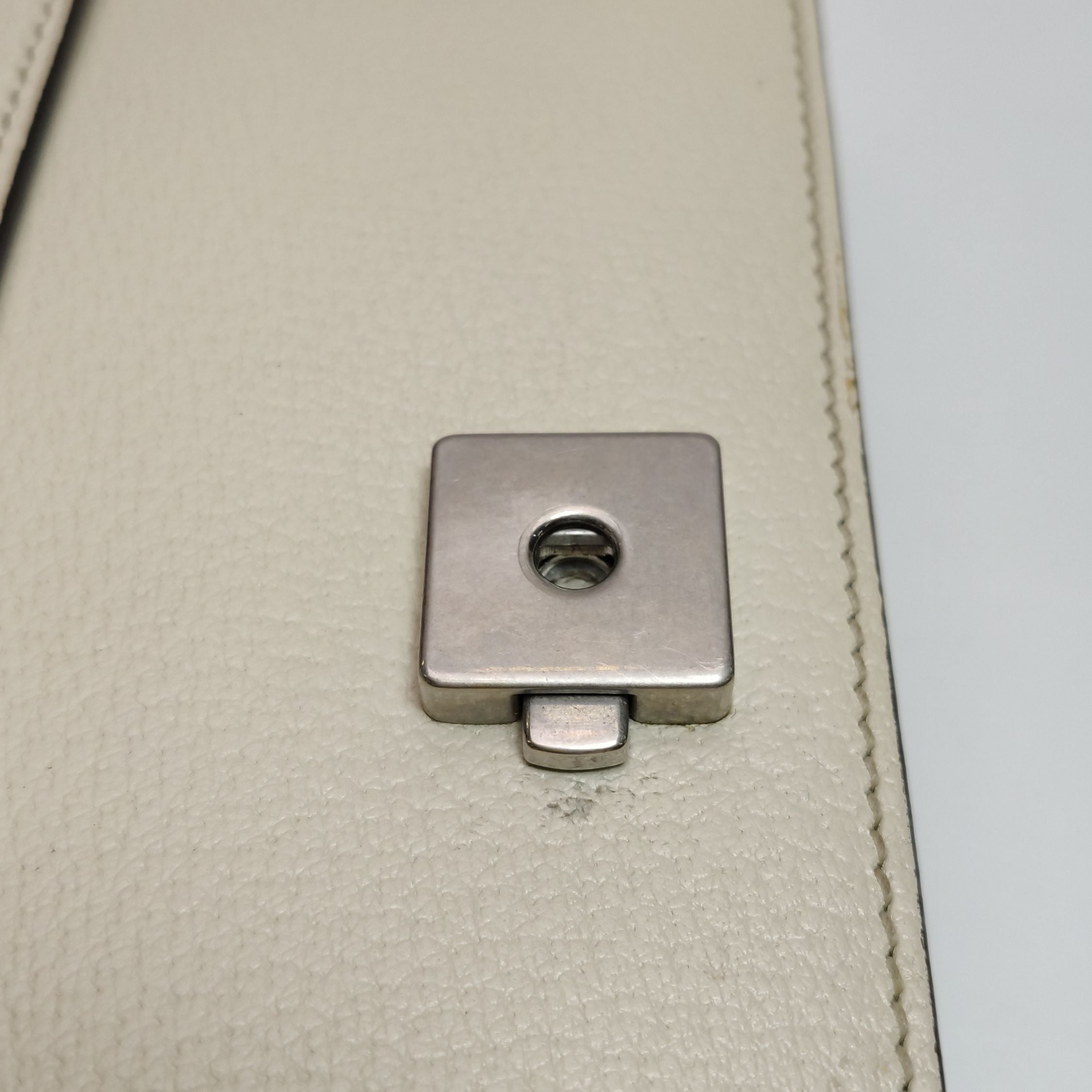 Gucci Dionysus Mini Bag in Solid Calfskin with Double Tiger Head Buckle 250228781084321
