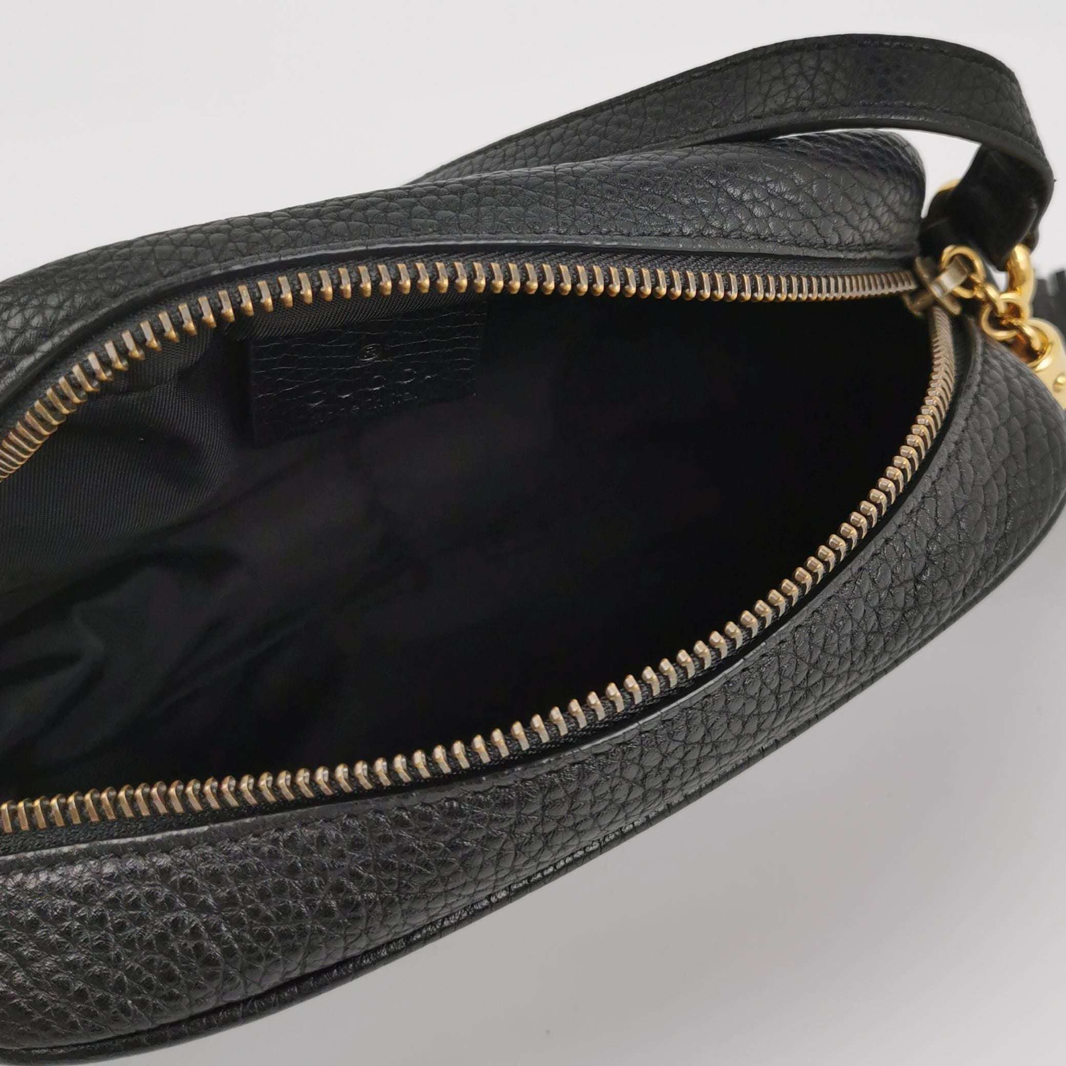 Gucci Soho Leather Solid Pattern Camera Crossbody Shoulder Bag 250528781211950