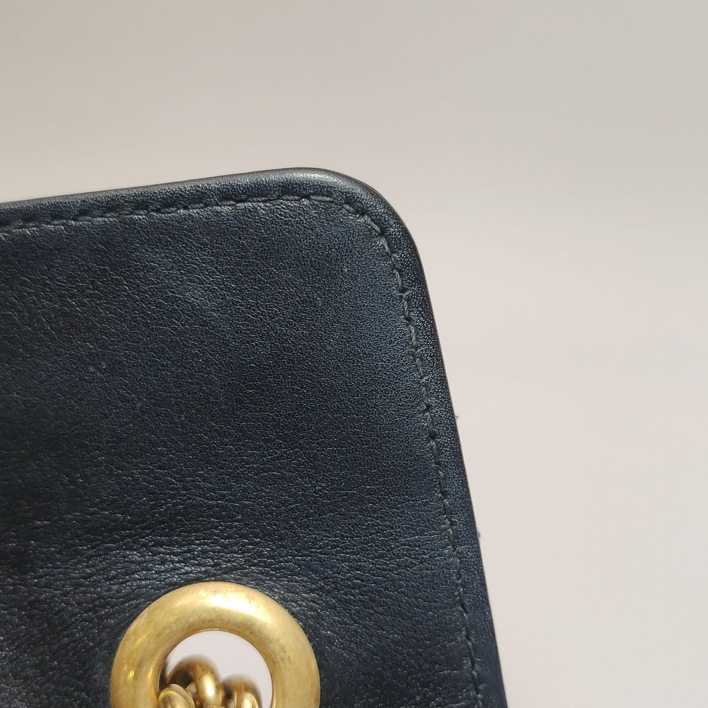 Gucci GG Marmont Mini Leather Solid Color V-Pattern Quilted Double G Logo Flap Crossbody Bag 250416781151146
