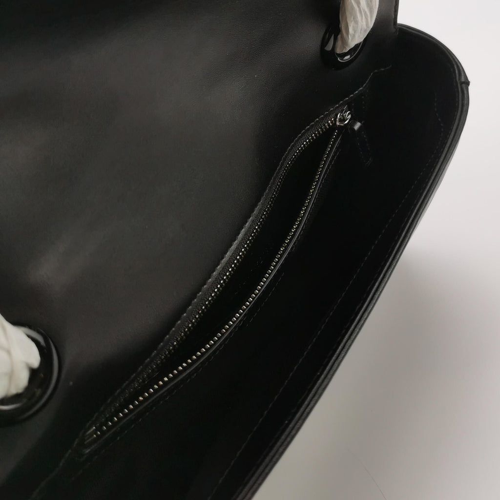 Gucci GG Marmont Small Leather V-stitched Double G Logo Flap Shoulder Bag 250603781220544
