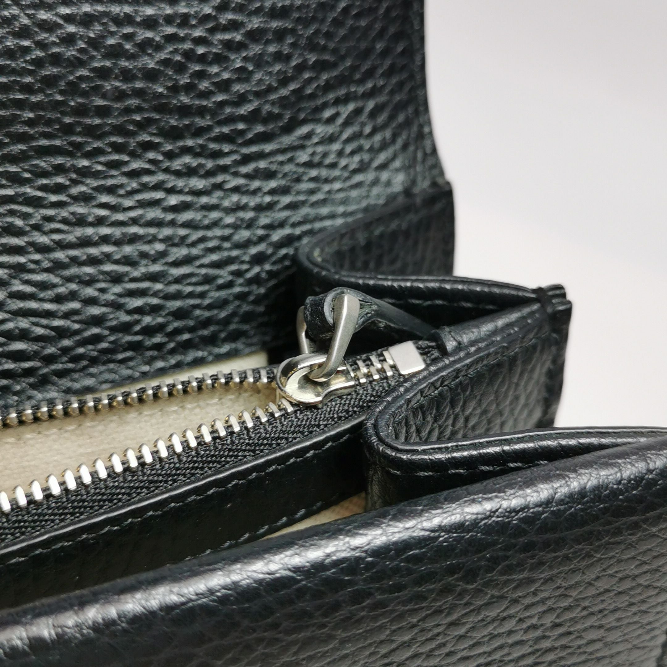 Gucci Dionysus Small Shoulder Bag in Calfskin with Double Tiger Head Buckle 250602781219713