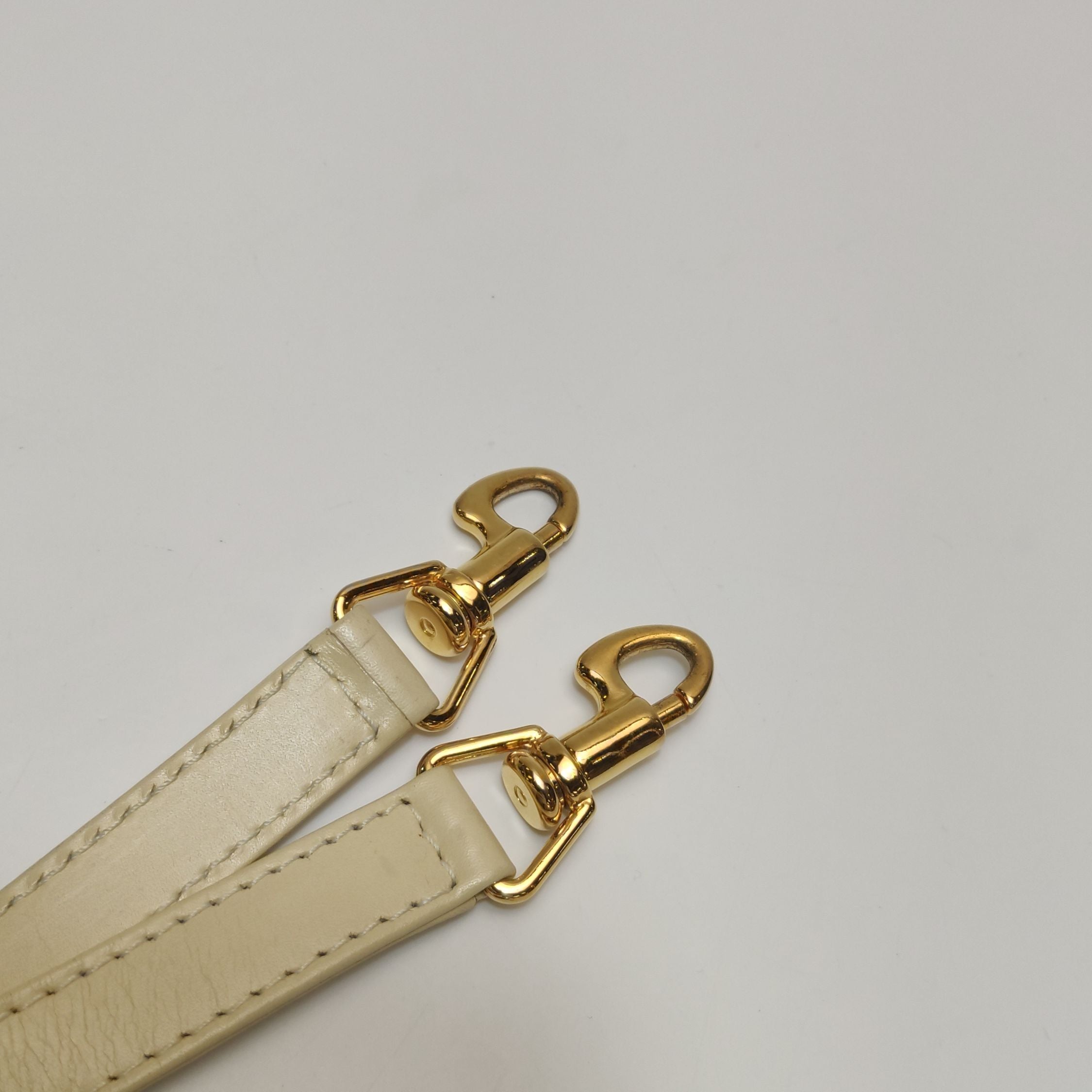 Gucci Classic Bamboo Small Leather Crossbody Bag 250604781221586