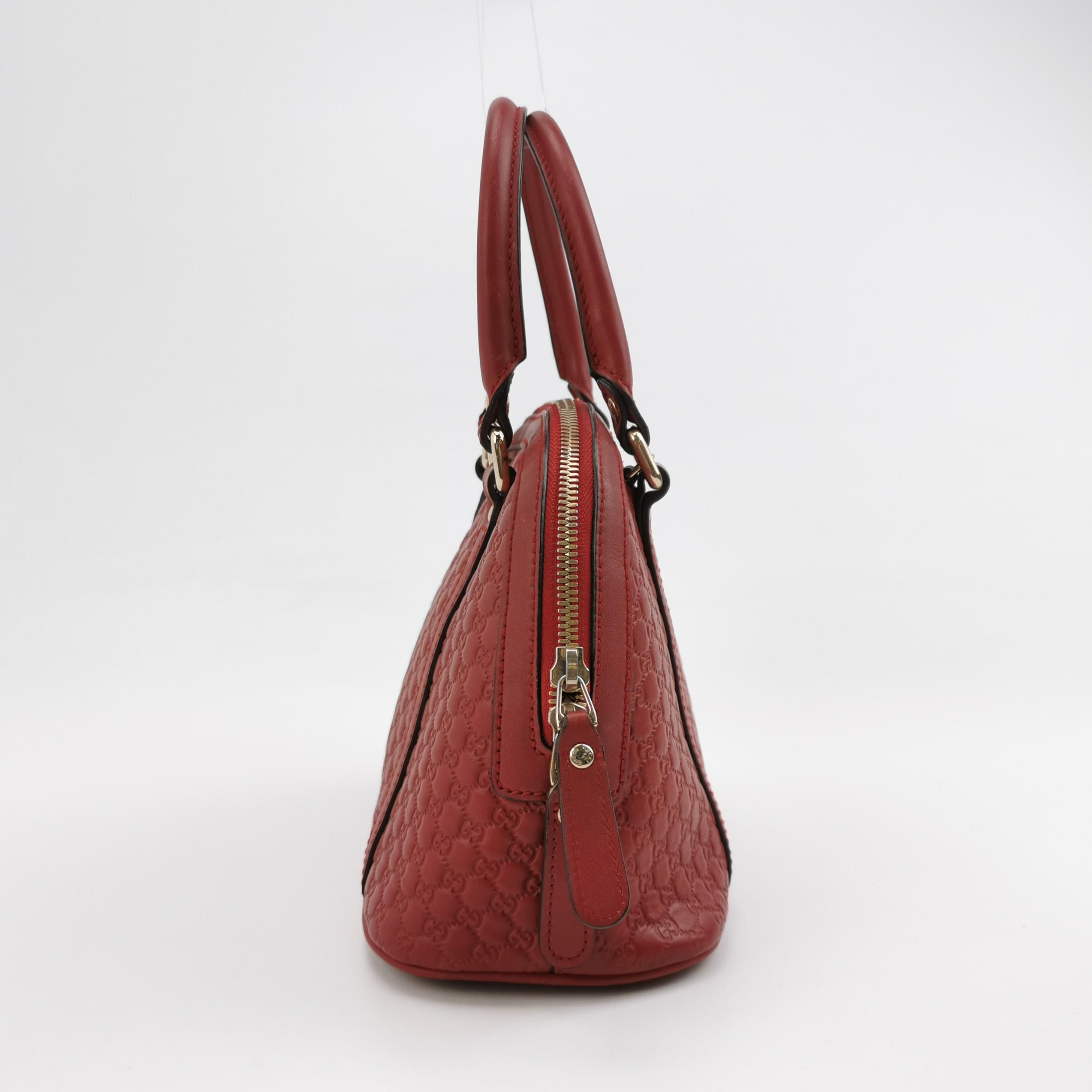 Gucci Leather Solid Pattern GG Logo Shoulder Bag 250607781226884