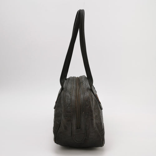 Gucci GG Embossed Shoulder Bag 250524781206087