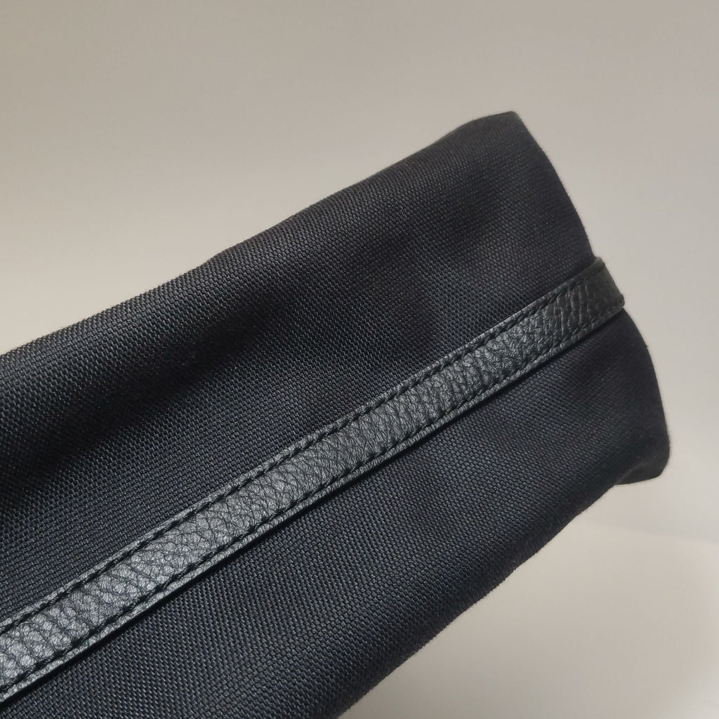 Gucci Leather Nylon Solid Logo Shoulder Bag 250413781146694