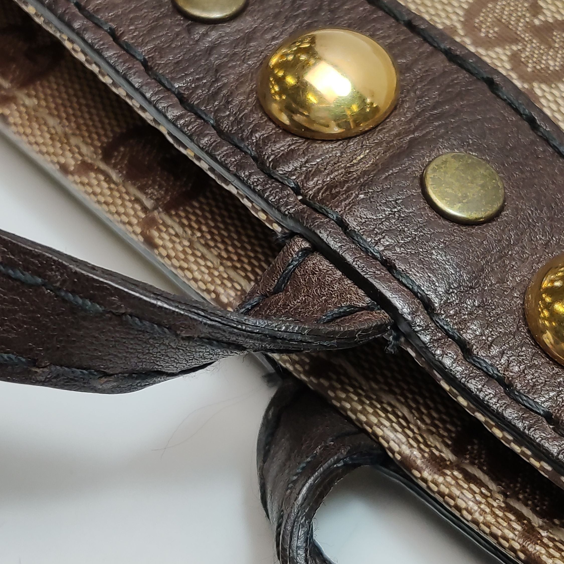 Gucci GG Monogram Shoulder Bag 250201781047163