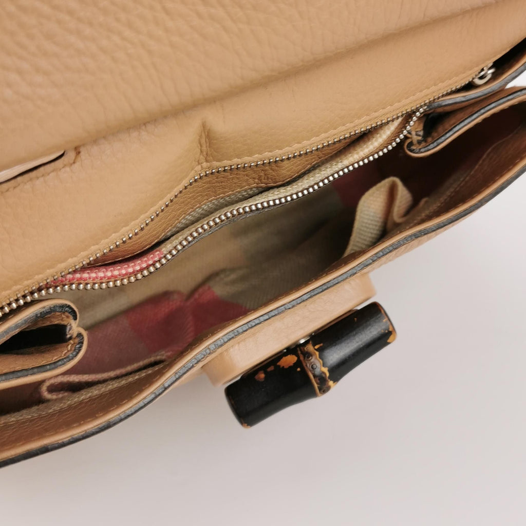 Gucci Daily Small Leather Solid Bamboo Twist Lock Crossbody Shoulder Bag 250127781044675