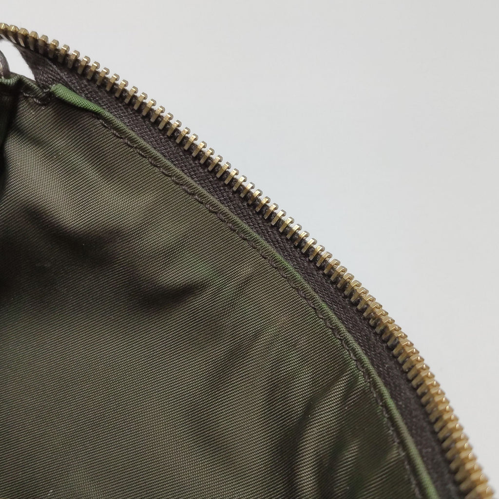 Gucci Interlocking G Leather and Canvas Shoulder Bag 250212781059654