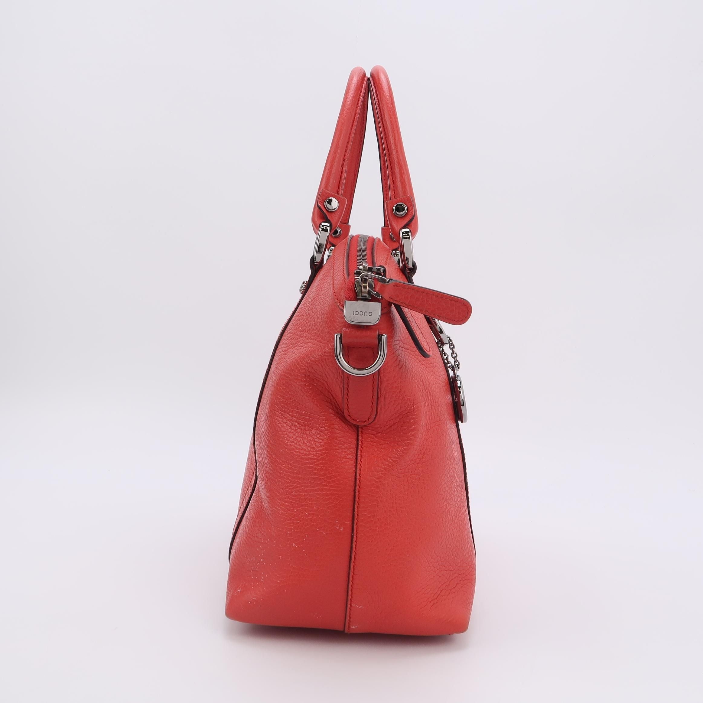 Gucci Leather Solid GG Decor Zip Crossbody Shoulder Bag 250116781028231
