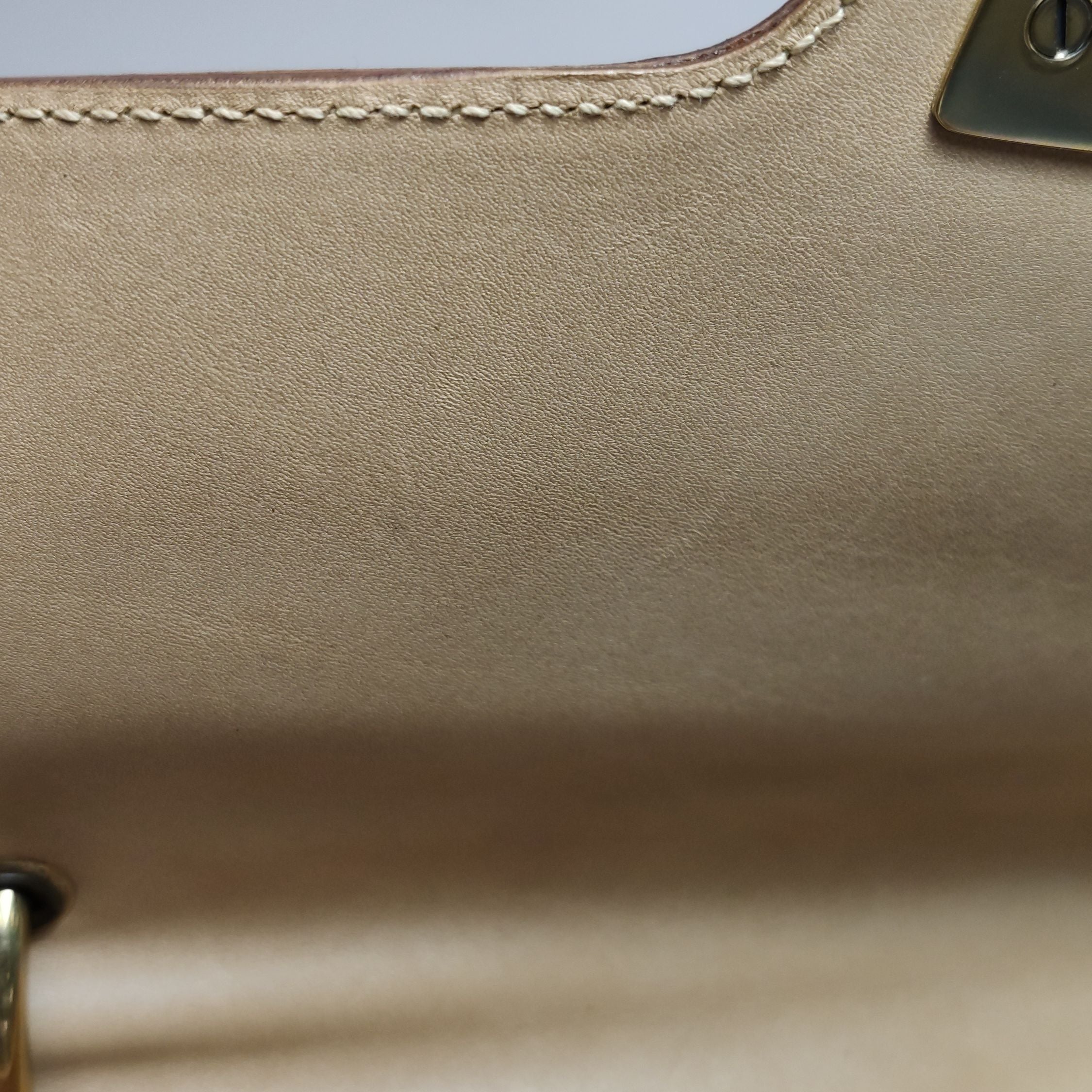 Gucci Leather Solid Color Lock Flap Shoulder Bag 250103781008501