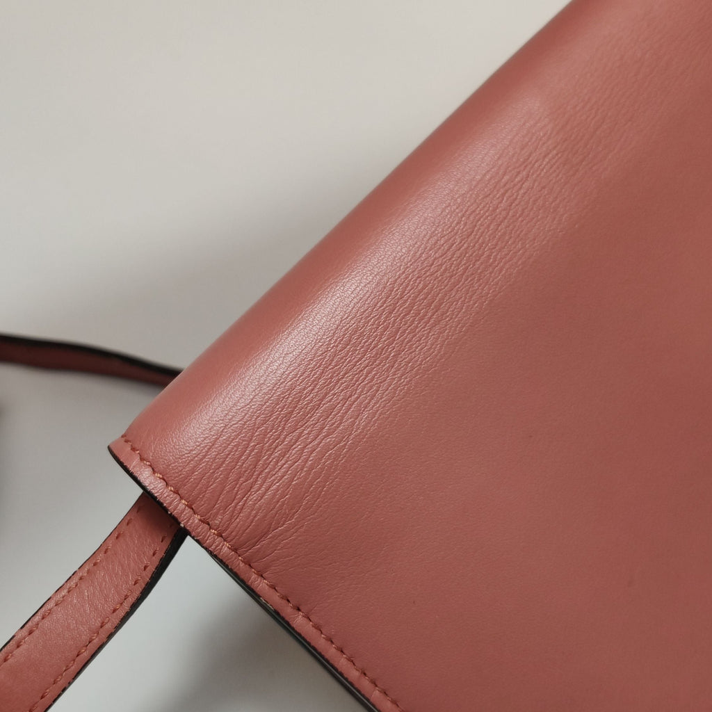 Gucci Interlocking G Leather Crossbody Shoulder Bag 24121378981645