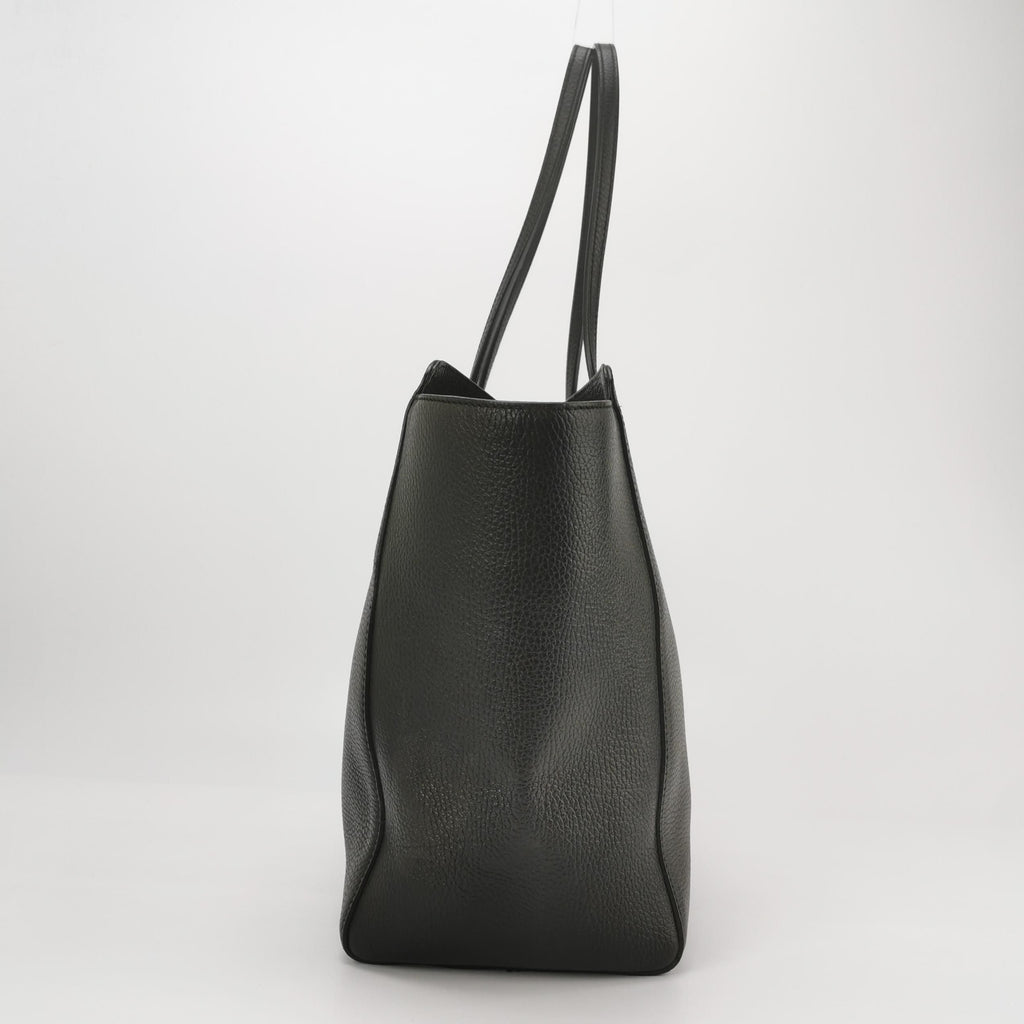 Gucci Swing Large Leather Solid Logo Shoulder Bag 250614781237249
