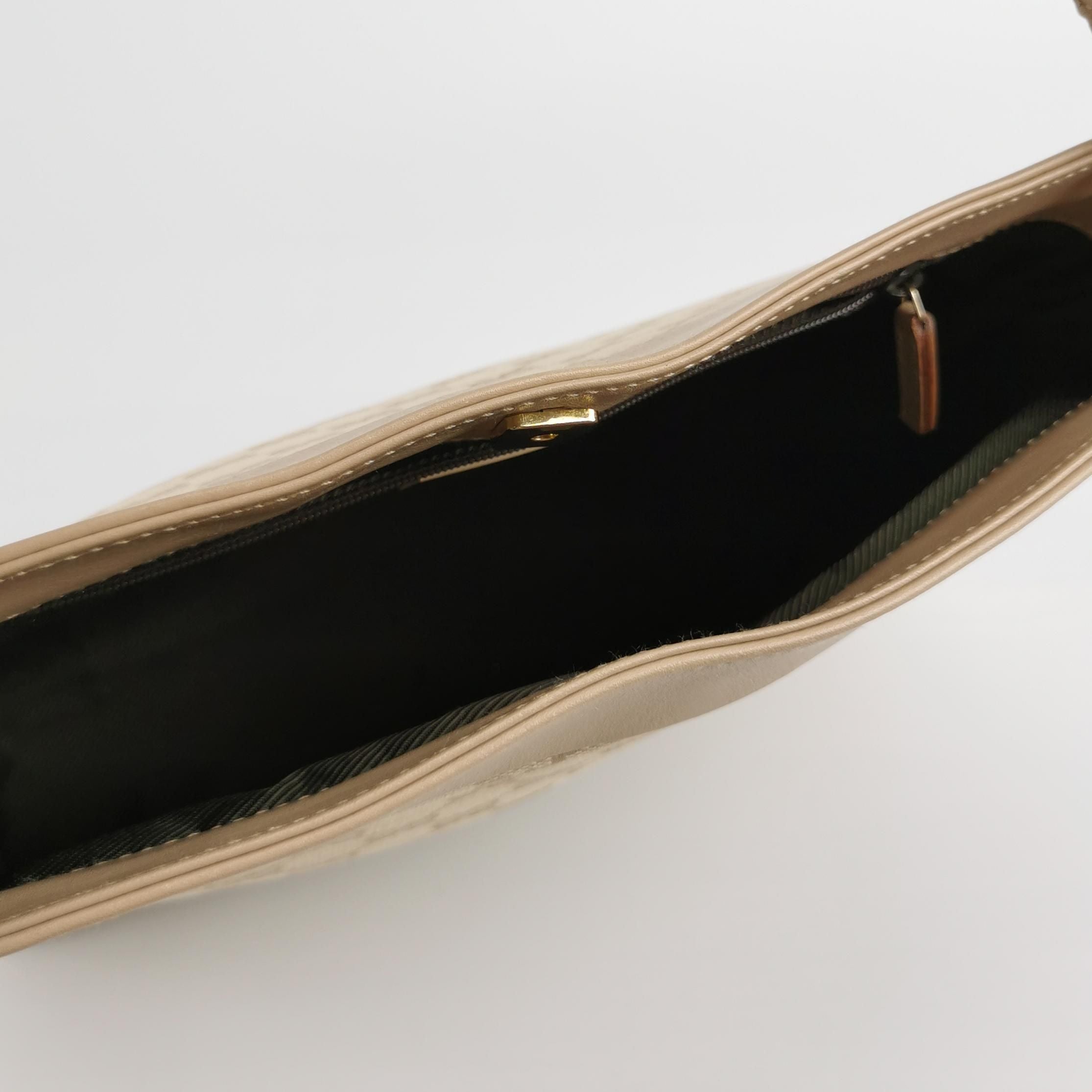 Gucci GG Canvas Shoulder Bag 250702781262315