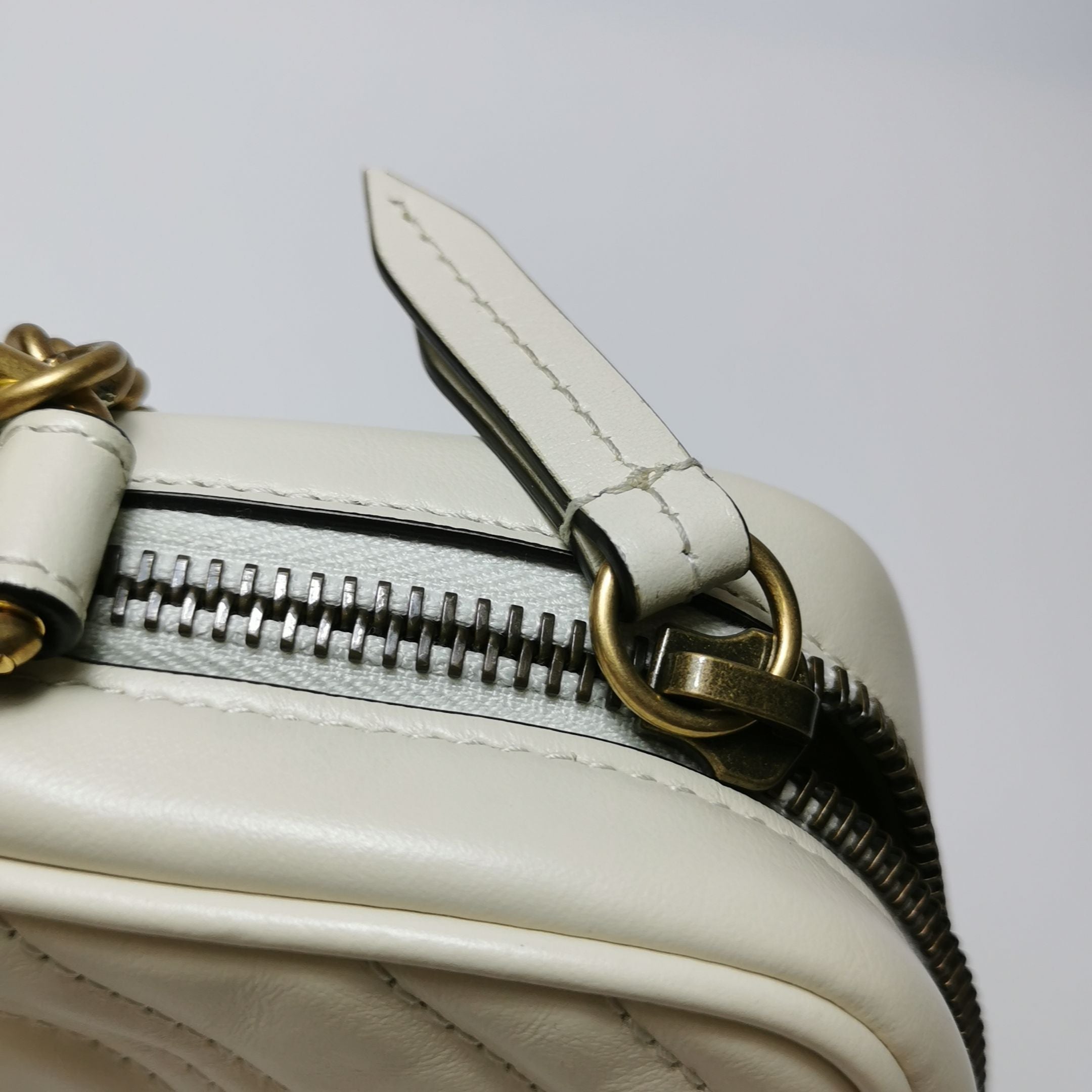 Gucci GG Marmont Mini Leather Quilted Double G Phone Crossbody Shoulder Bag 250523781205186