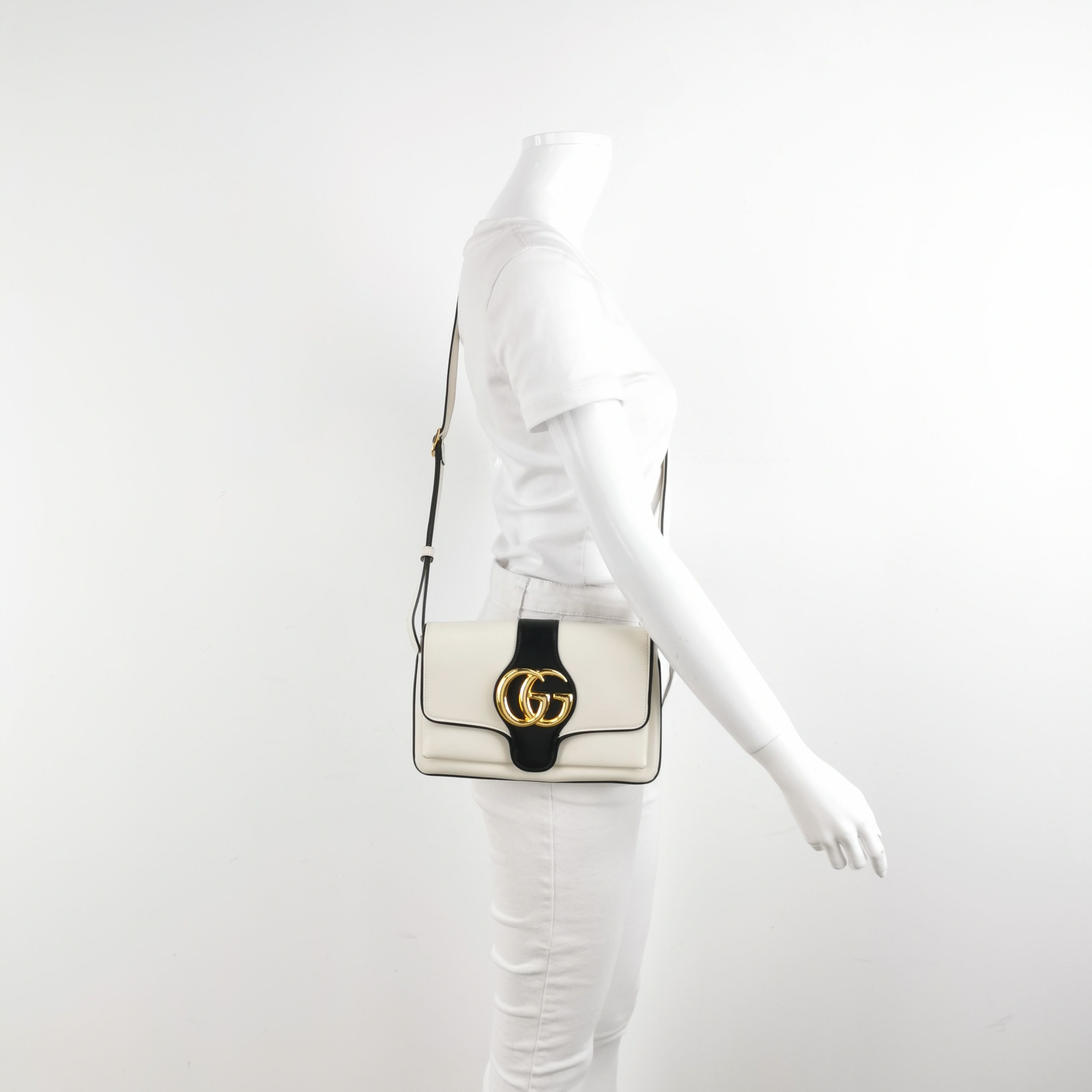 Gucci Arli Small Leather Shoulder Bag with GG Logo 24111778948311