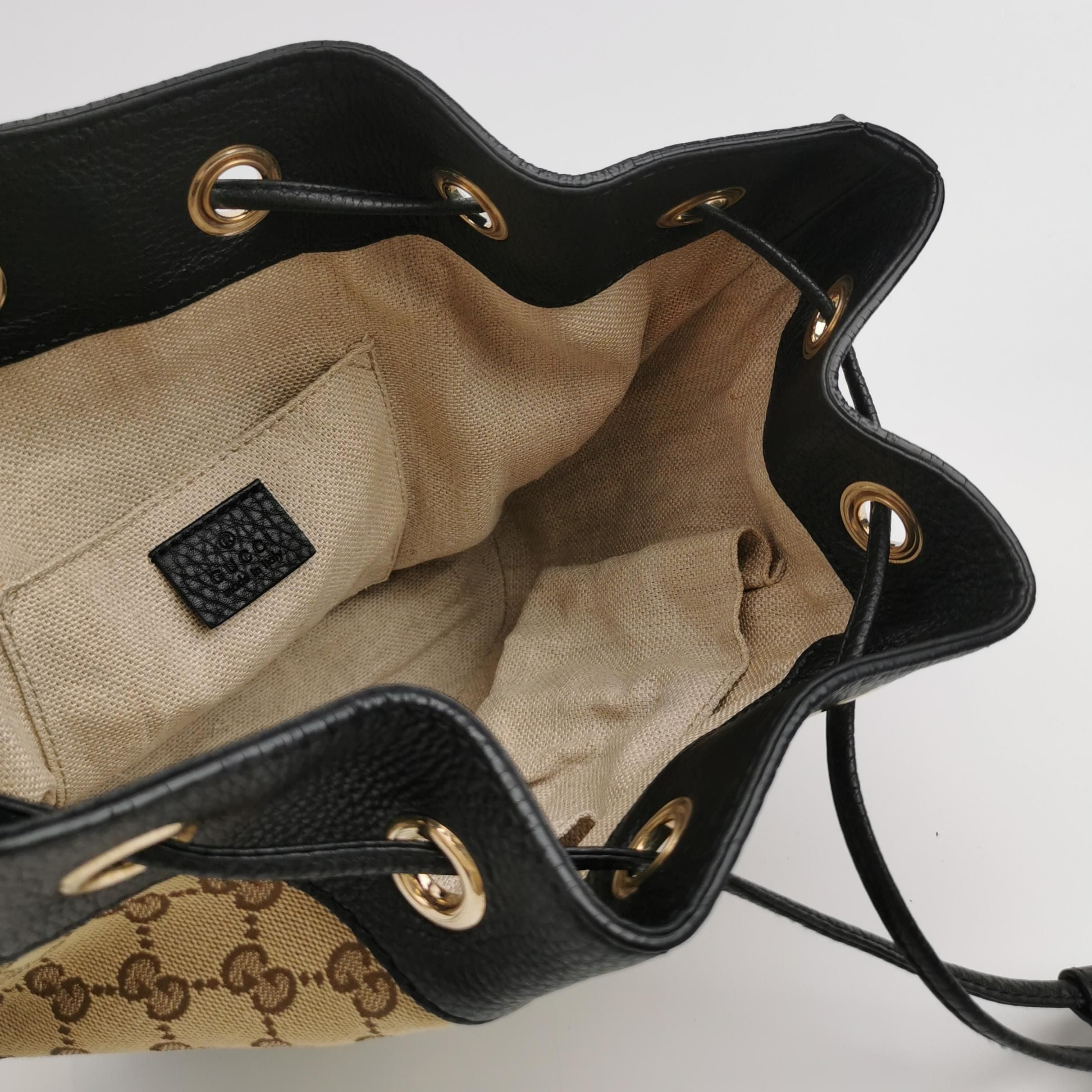 Gucci GG Canvas Shoulder Bag 250710781272947