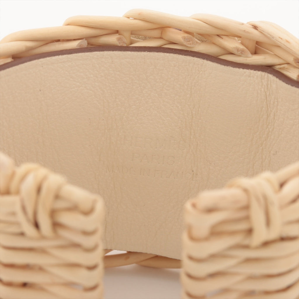 Balenciaga Hermes Coriadossian Medal Picnic B刻 2023 Bangalore GP Latino× n Ivory Everest