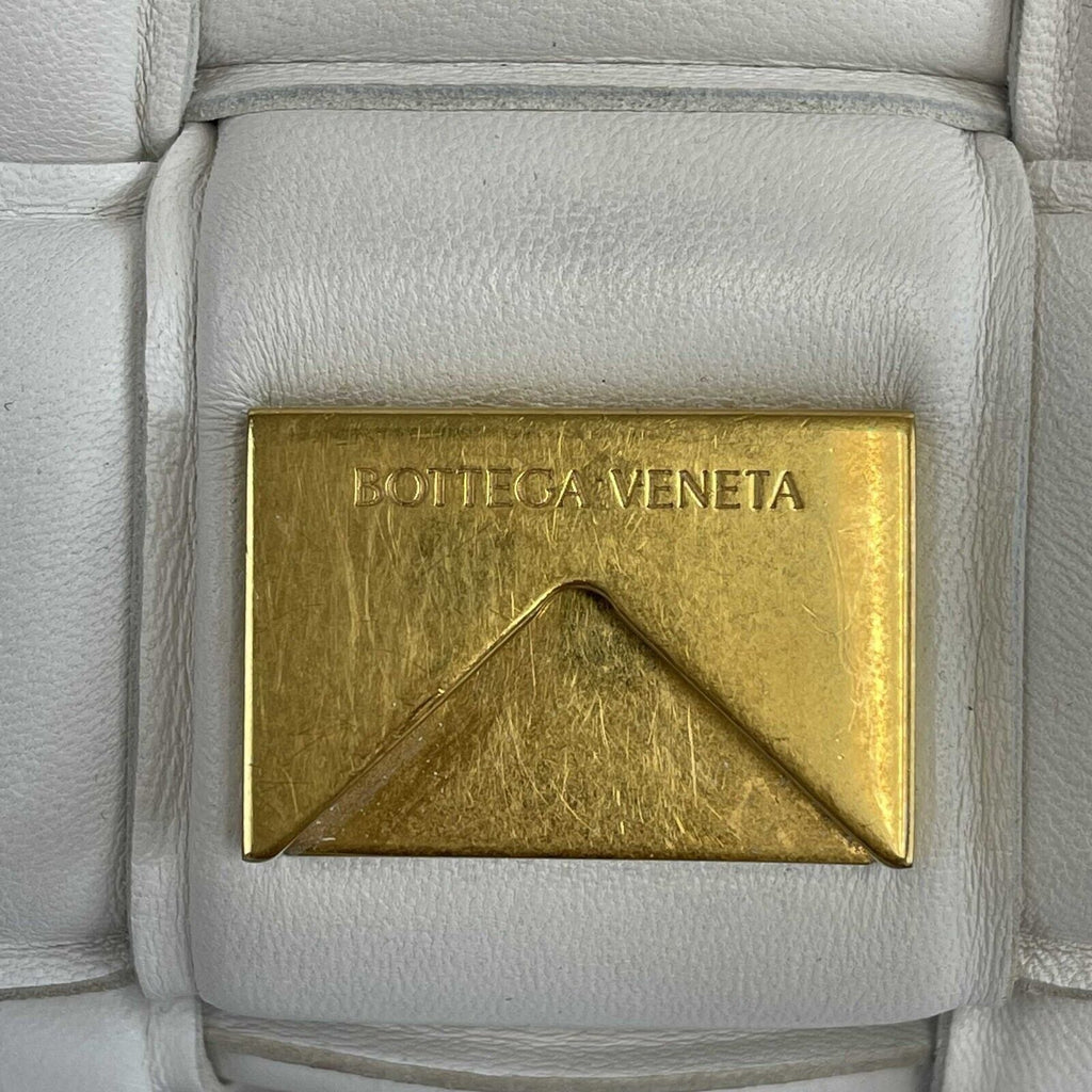 BOTTEGA VENETA Lambskin Maxi Intrecciato Padded White Crossbody
