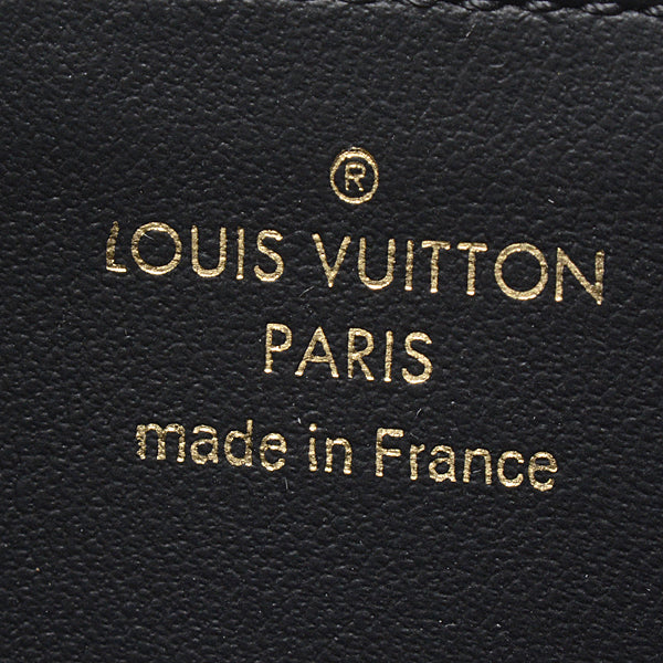 Louis Vuitton Capucines Long Wallet M64551