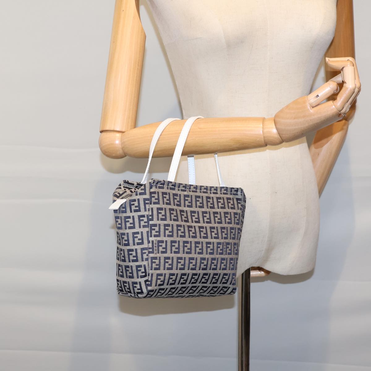 FENDI Zucchino Canvas Hand Bag Navy White72635
