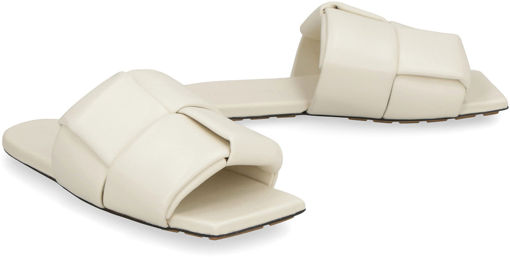 BOTTEGA VENETA Elegant Patch Leather Flat Sandals for Women