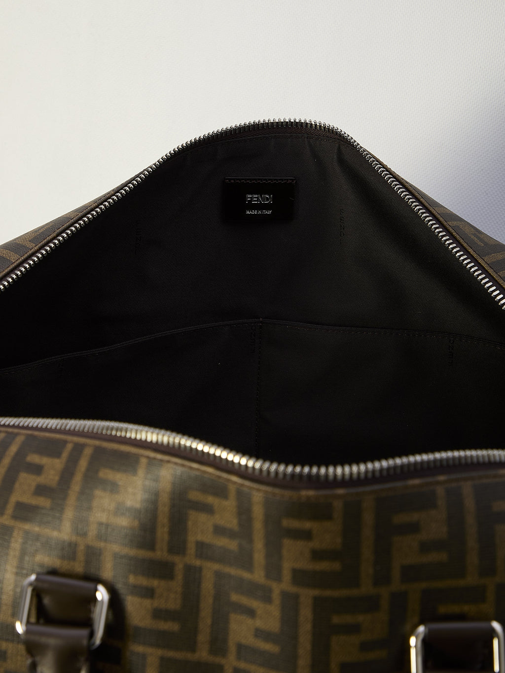 FENDI Large Duffle Bag - 33.5x25x55 cm