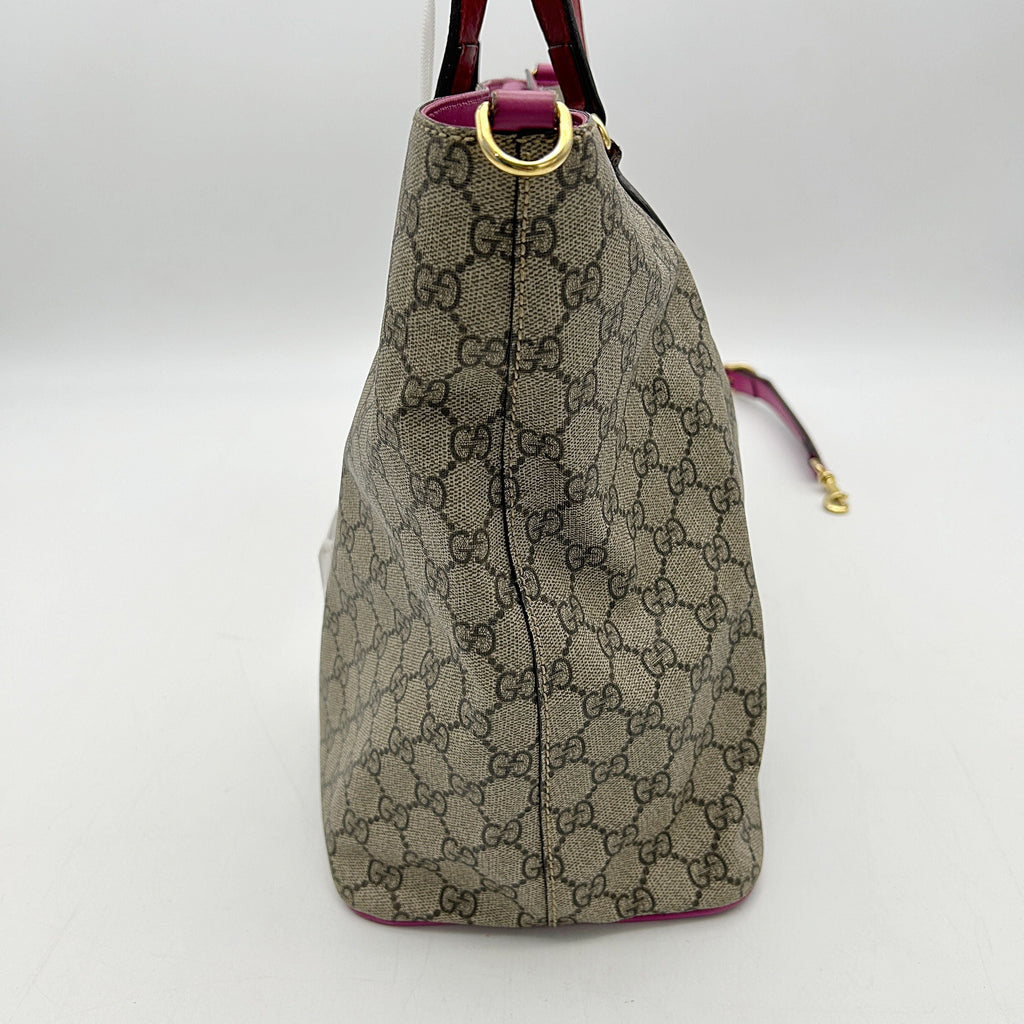GUCCI Soft GG Supreme Monogram Medium Crossbody Tote Beige Hibiscus Red New Rosette LA19445