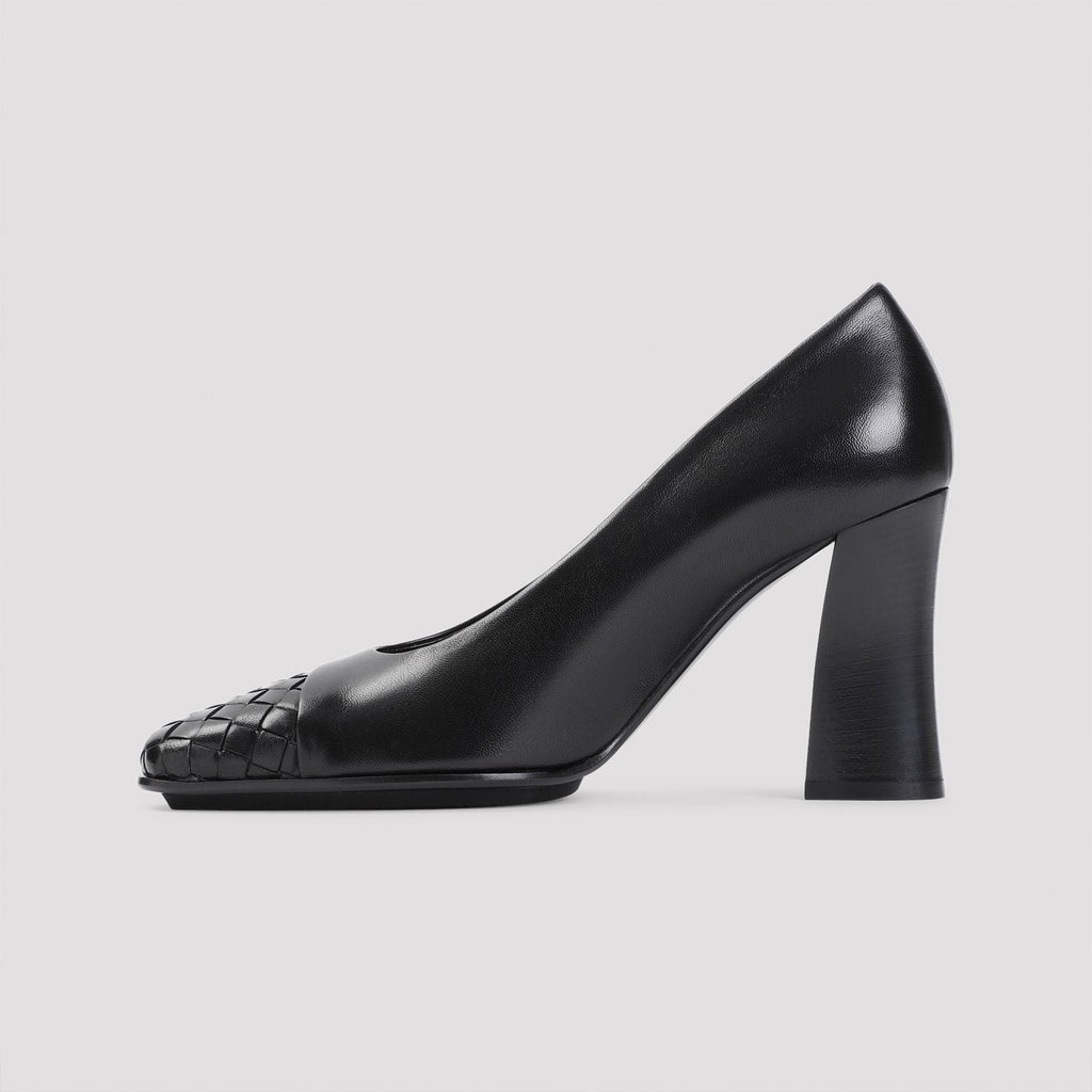 BOTTEGA VENETA Elegant Leather Pump