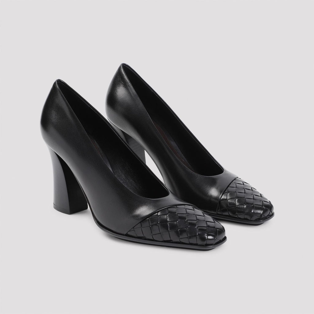 BOTTEGA VENETA Elegant Leather Pump
