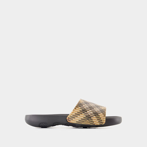 BURBERRY Dive Check Women's Sandals