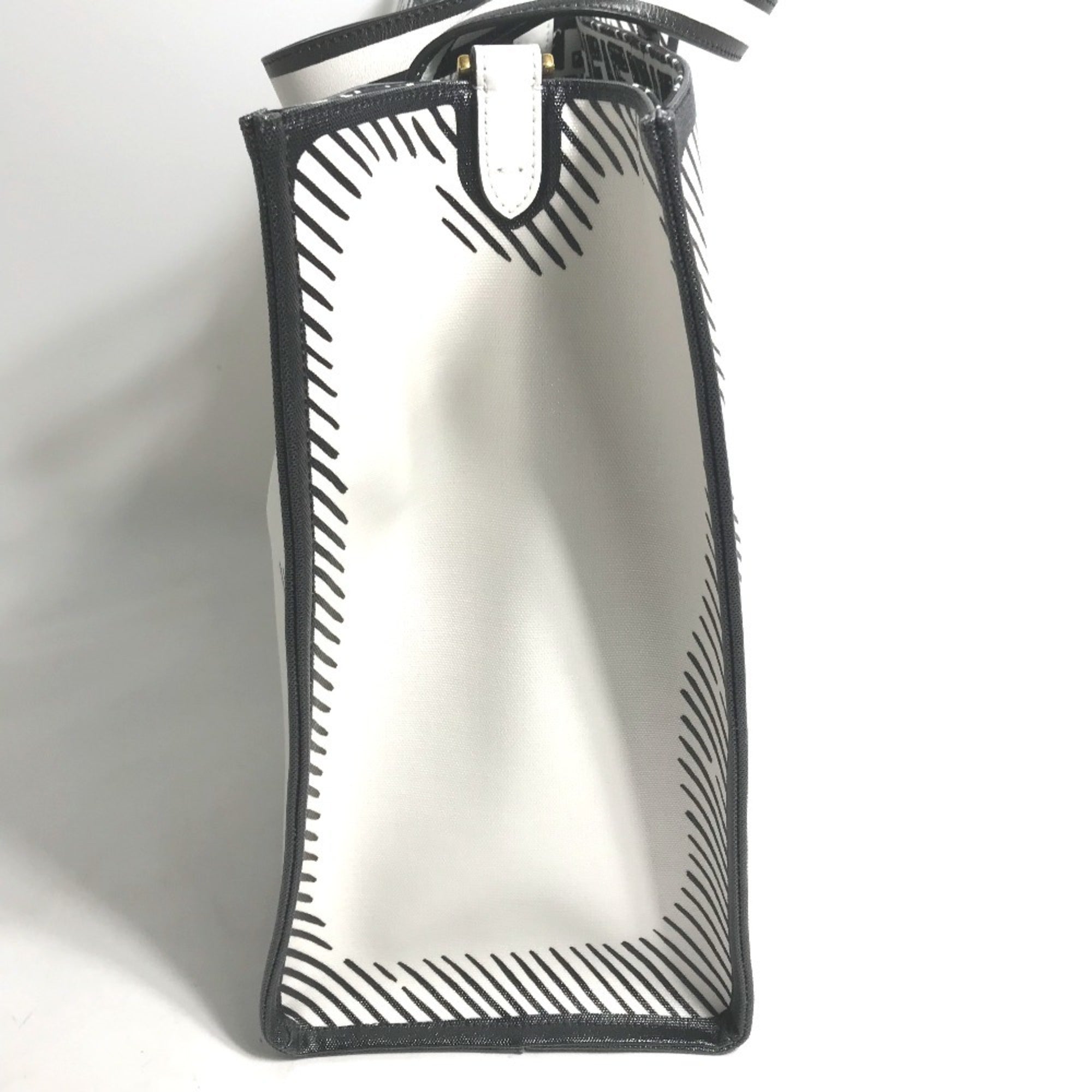 Fendi   Coated Canvas Handbag Tote Bag ()